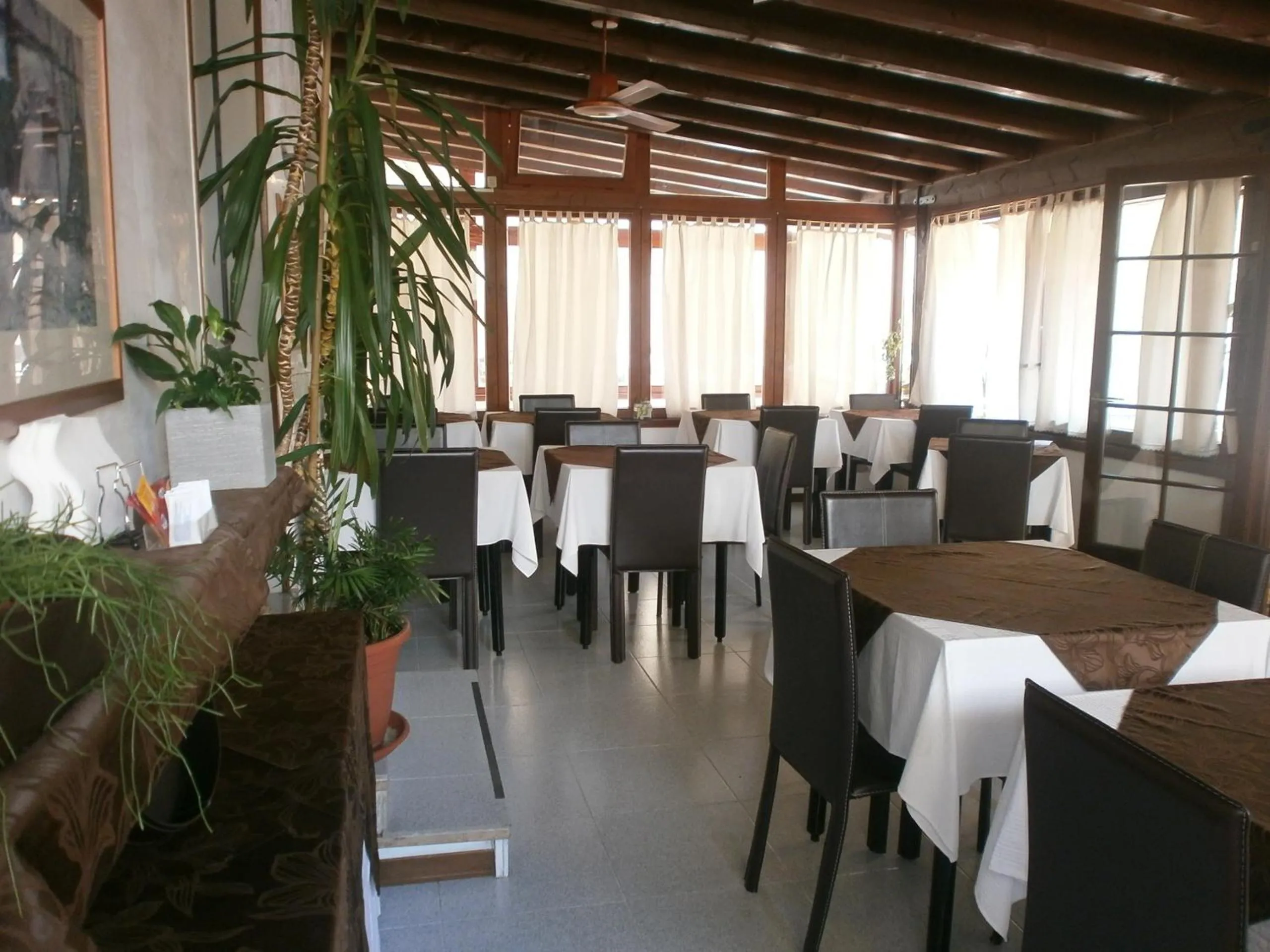 Restaurant/places to eat in Albergo Al Pescatore