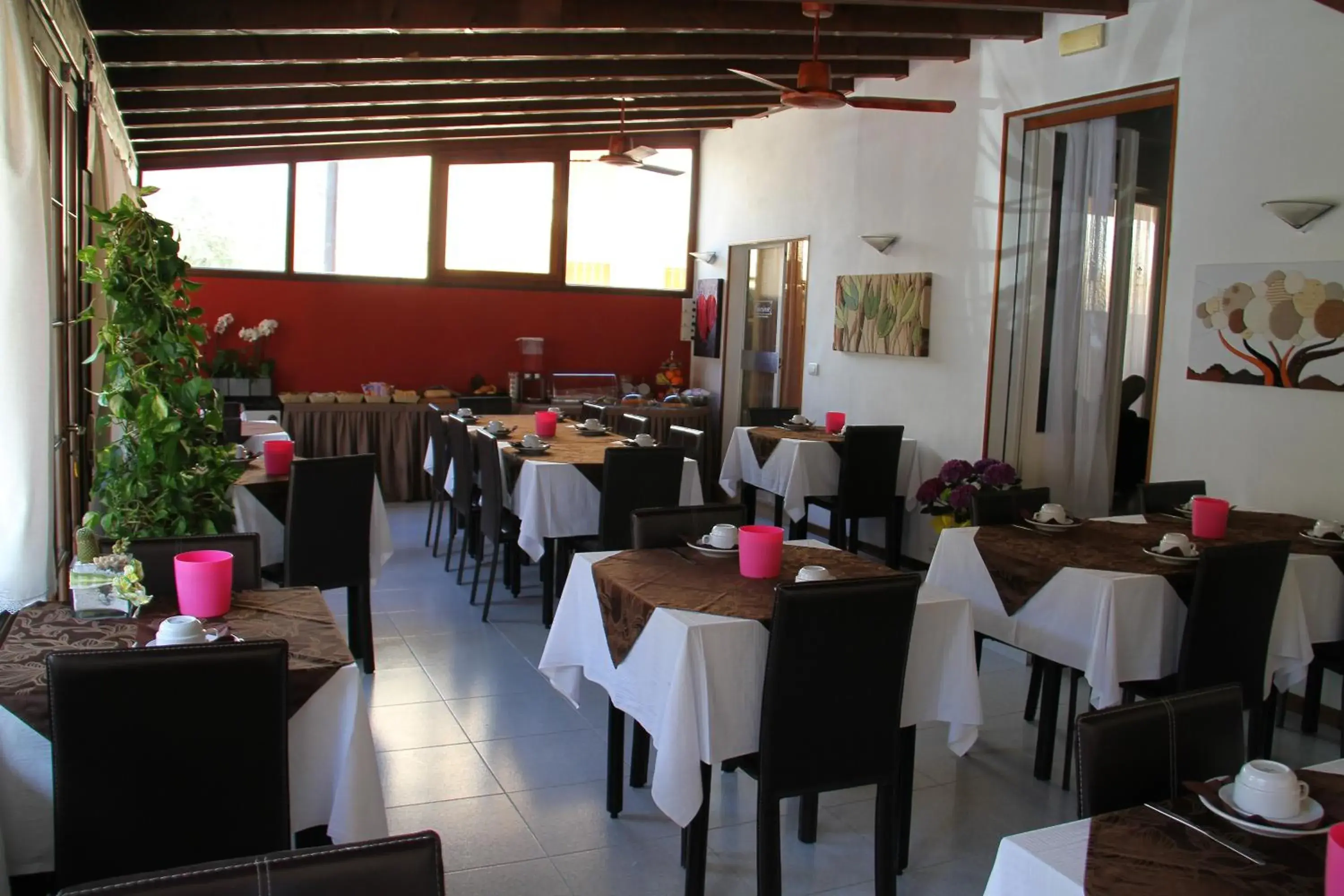 Breakfast, Restaurant/Places to Eat in Albergo Al Pescatore
