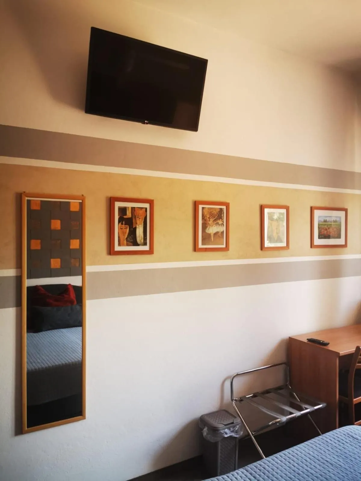 Bed in Albergo Al Pescatore