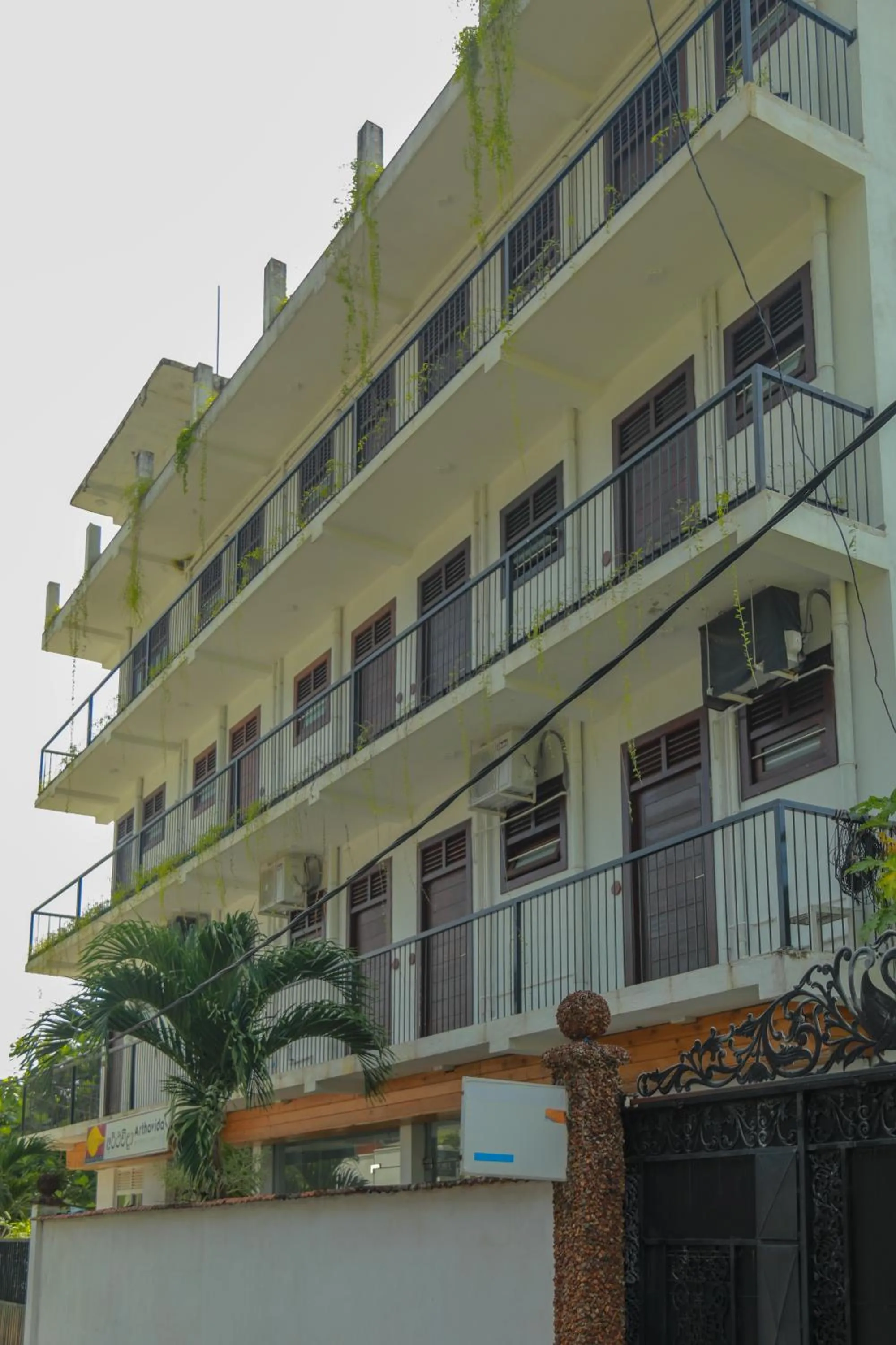 Property building in Traveller's Hotel Hikkaduwa