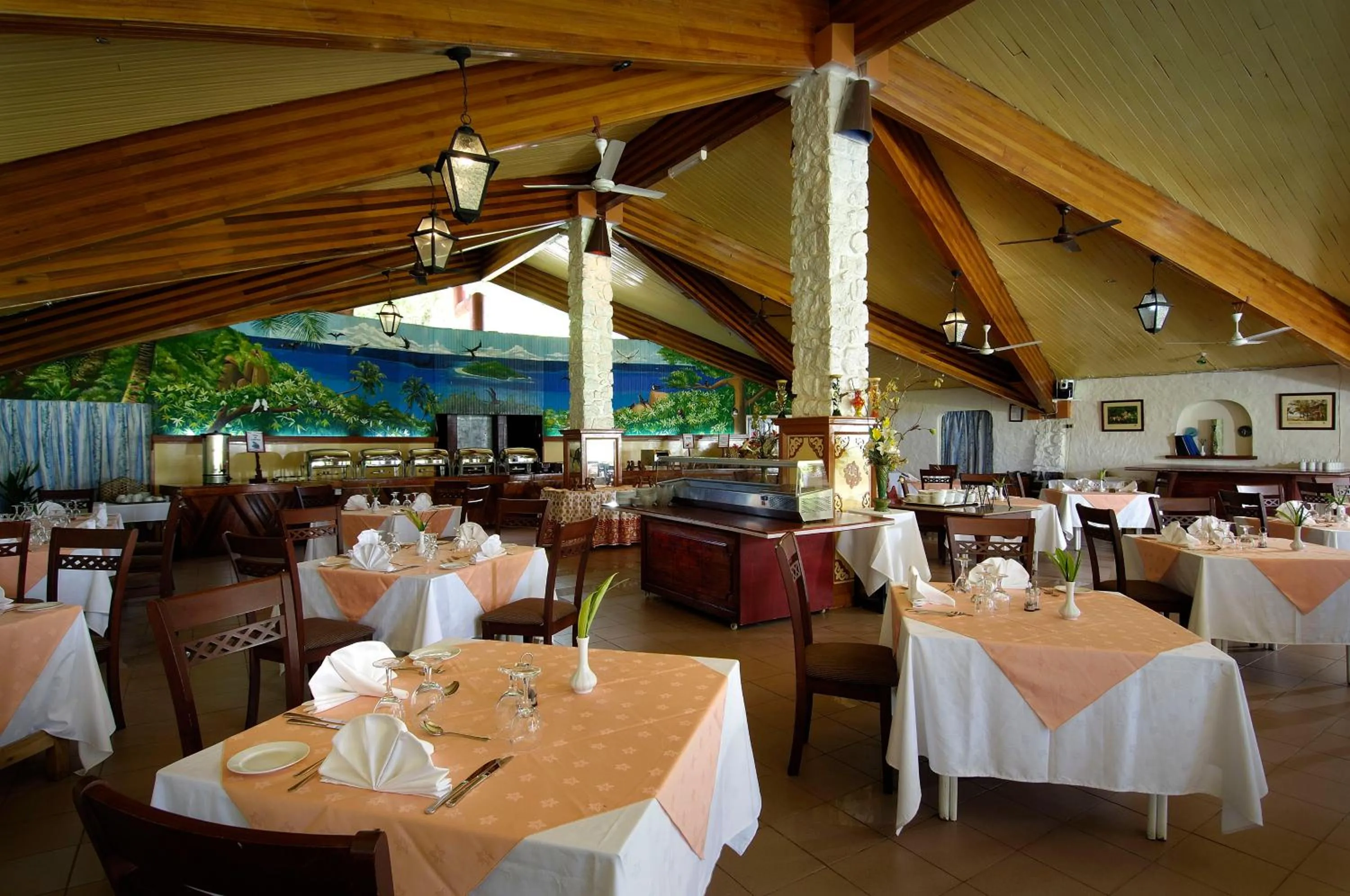 Restaurant/places to eat in Berjaya Praslin Resort