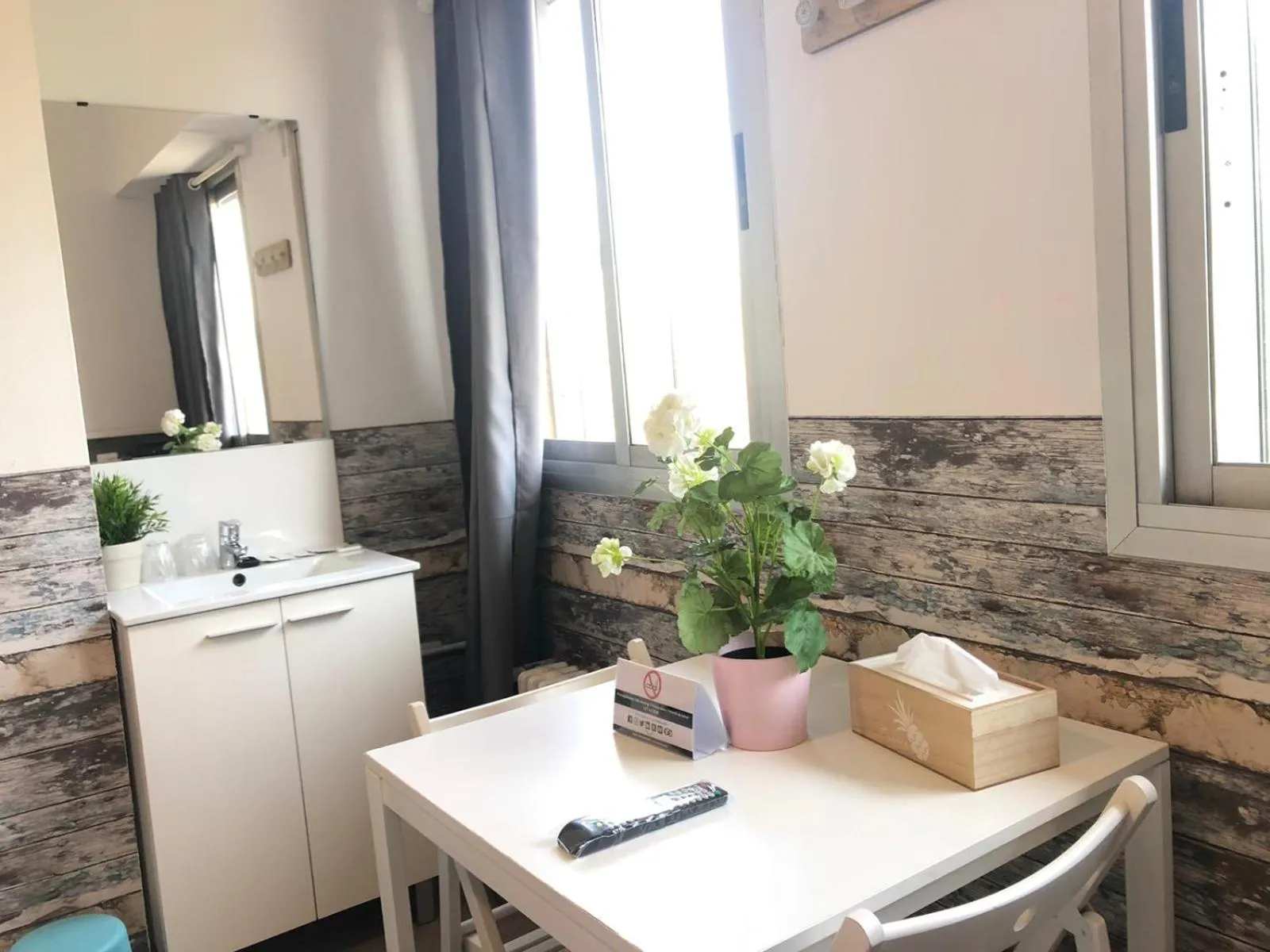 Decorative detail in VALENCIA SUITS YOU Centro Histórico, Establecimiento Automatizado-Fast Auto Check in&Out, Solo para Adultos-Adults only