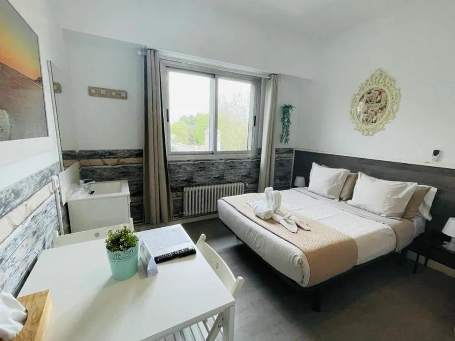 Bed in VALENCIA SUITS YOU Centro Histórico, Establecimiento Automatizado-Fast Auto Check in&Out, Solo para Adultos-Adults only