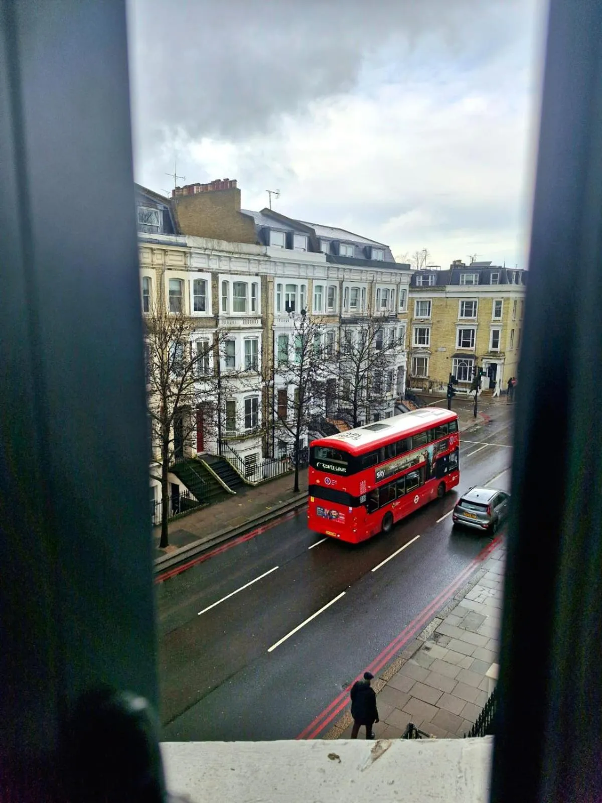 Property building in Olympia Inn Hotel