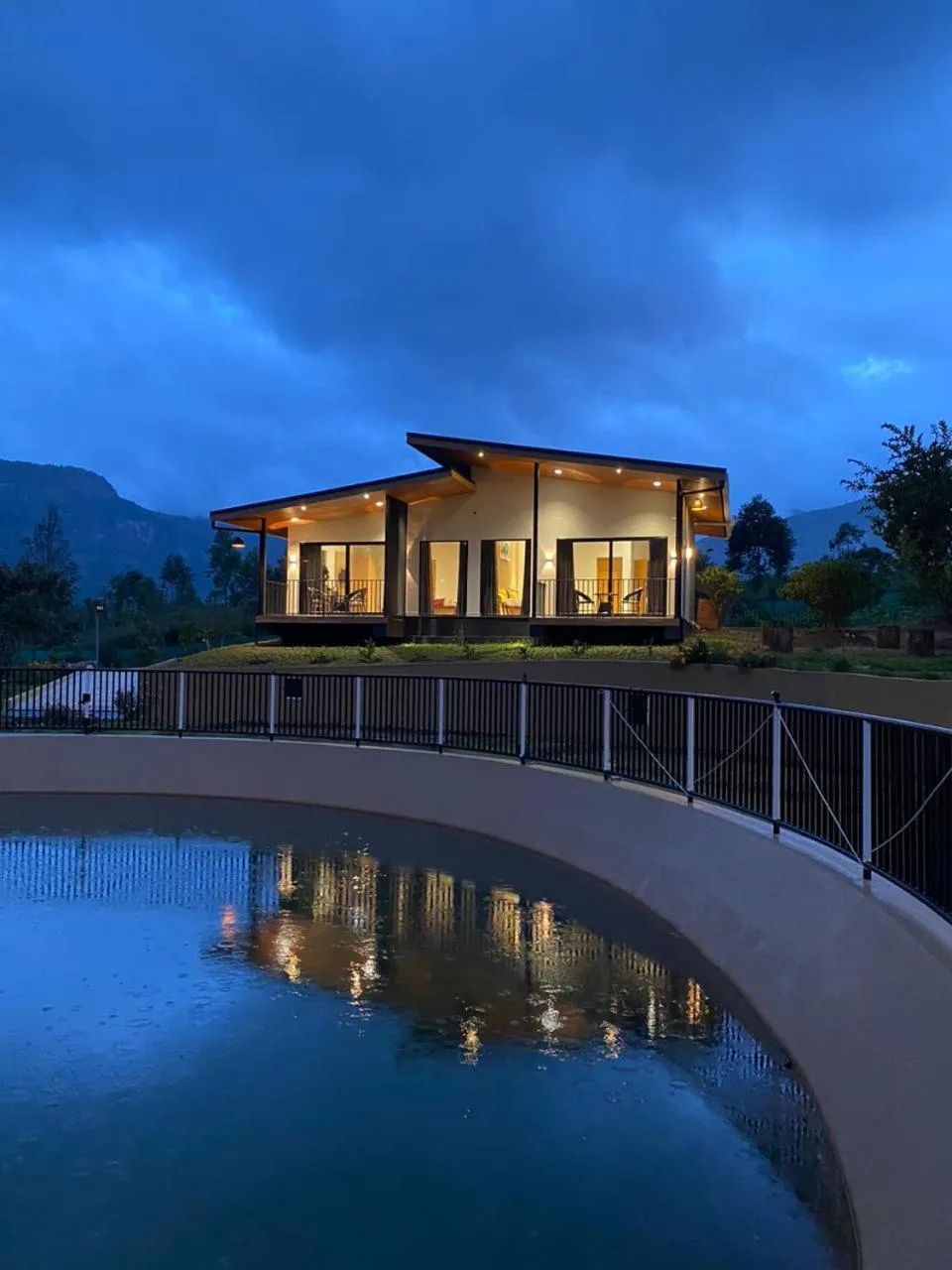 Property building in Cleveland Resorts Kanthalloor