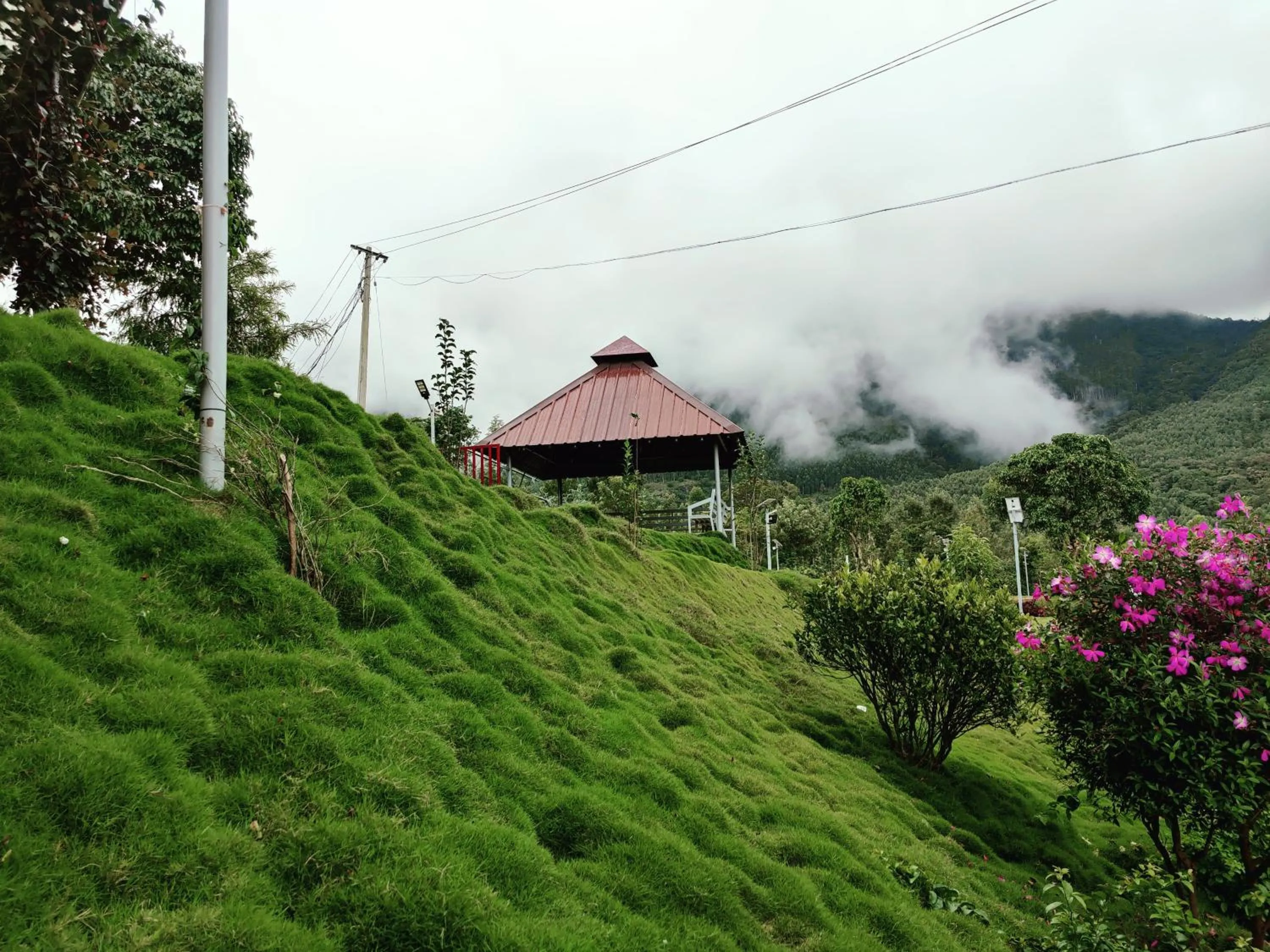Garden in Cleveland Resorts Kanthalloor