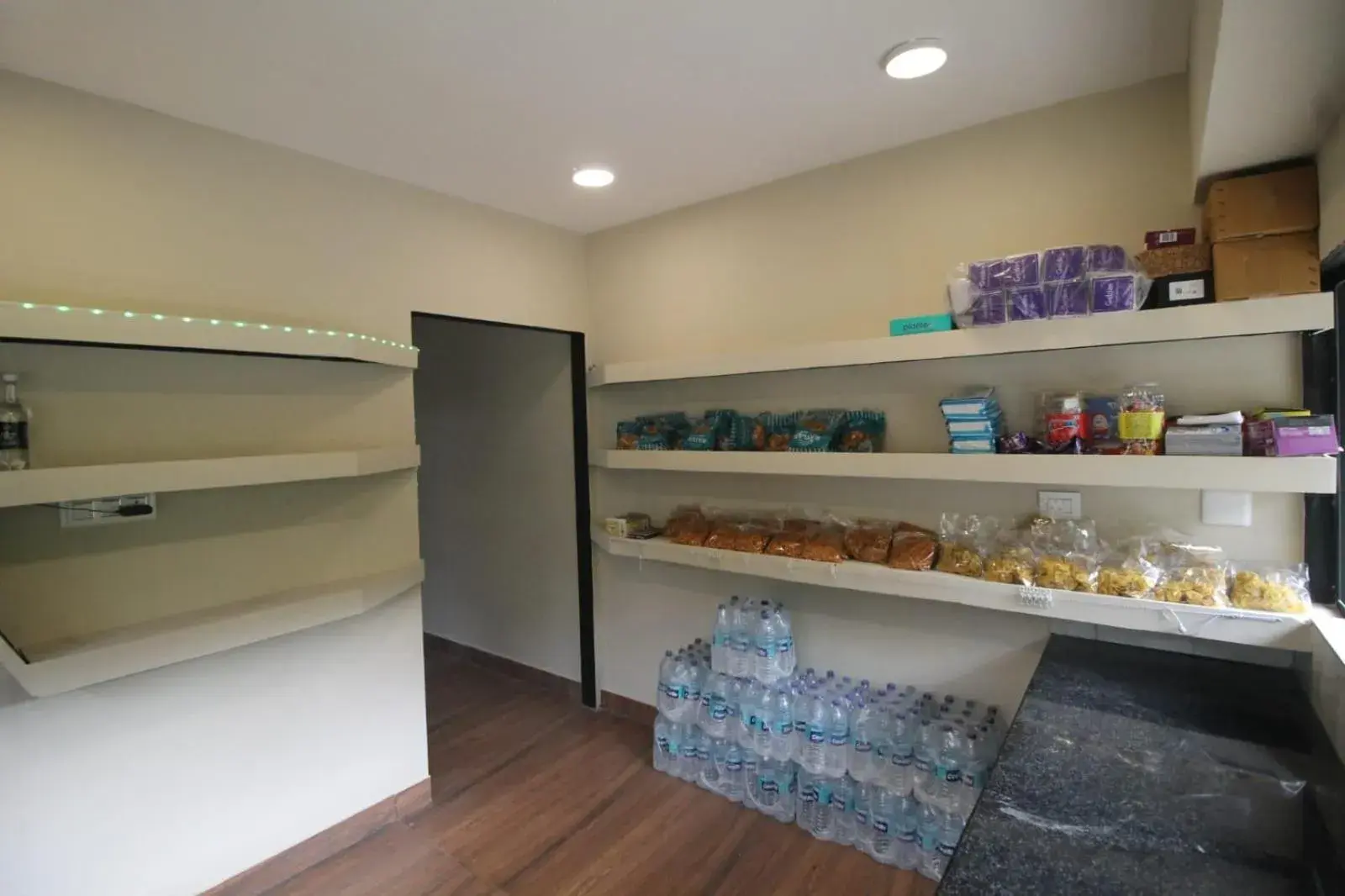 Food and drinks in Cleveland Resorts Kanthalloor Food and drinks in Cleveland Resorts Kanthalloor