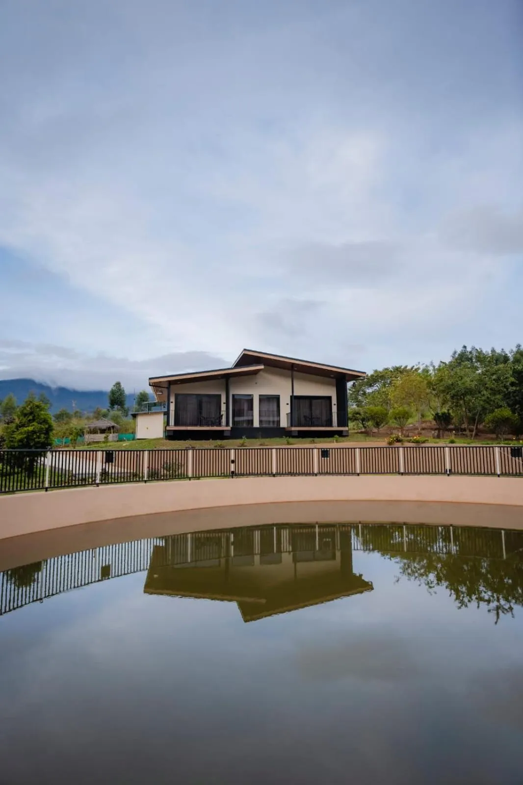 Property building in Cleveland Resorts Kanthalloor