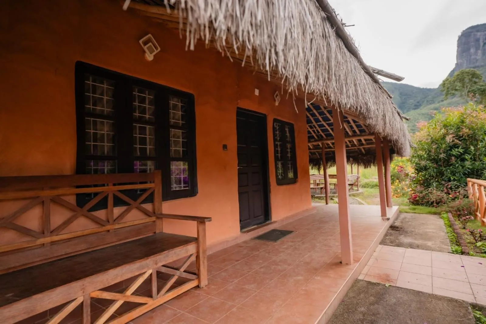 Facade/entrance in Cleveland Resorts Kanthalloor