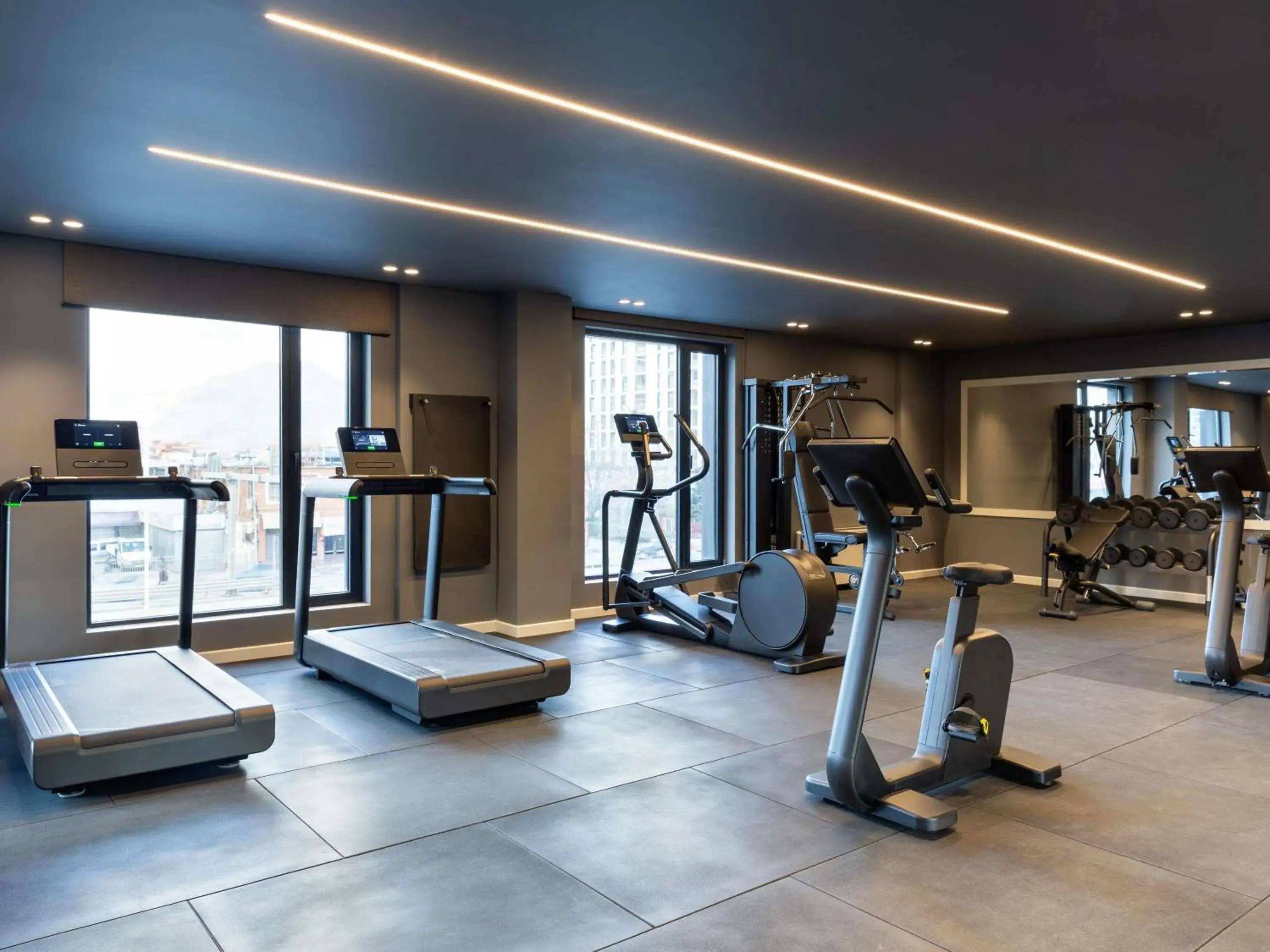 Fitness centre/facilities in Mercure Tirana Fitness centre/facilities in Mercure Tirana