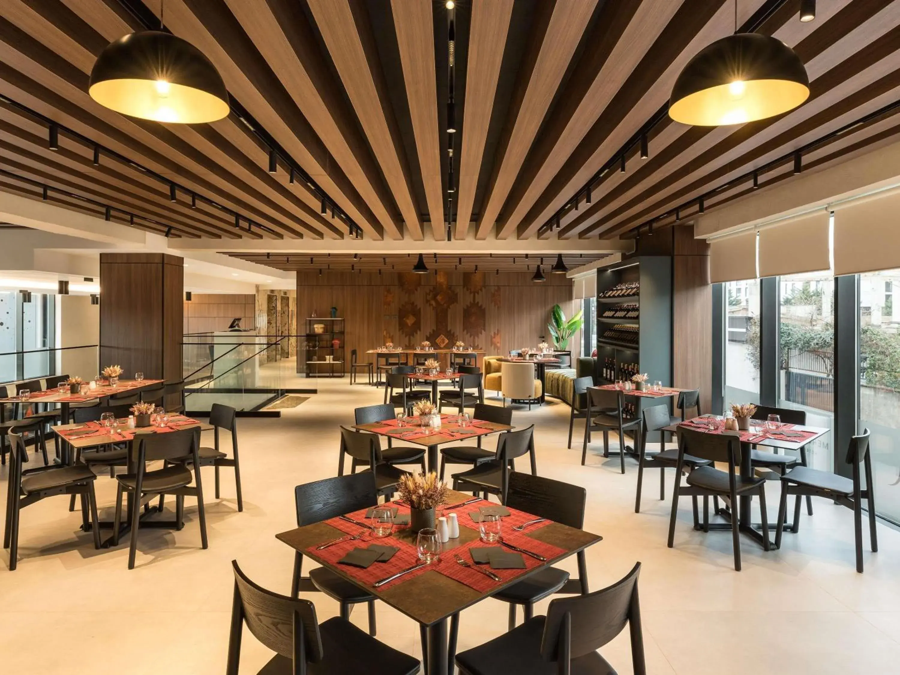 Restaurant/places to eat in Mercure Tirana Restaurant/places to eat in Mercure Tirana