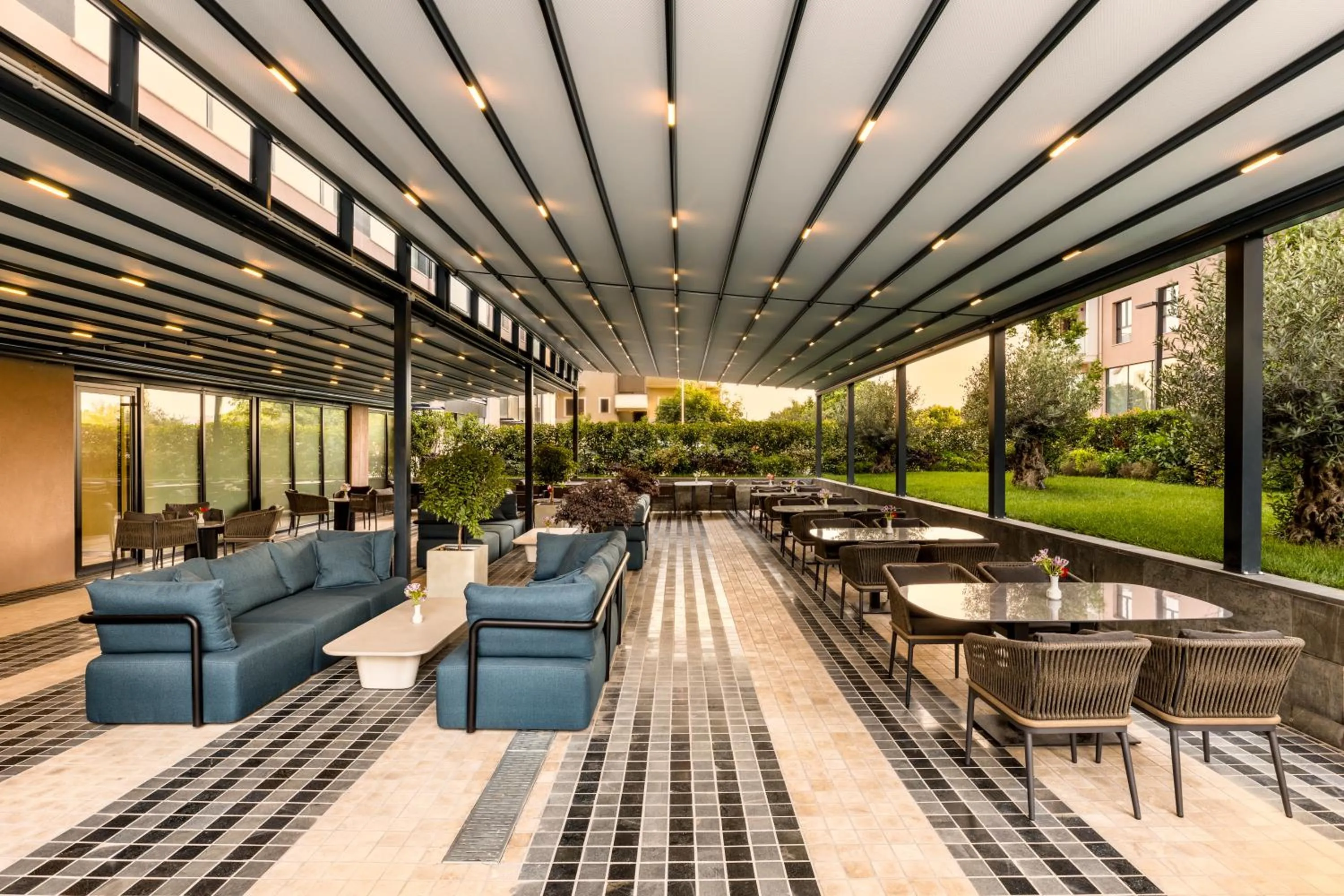 Patio in Mercure Tirana