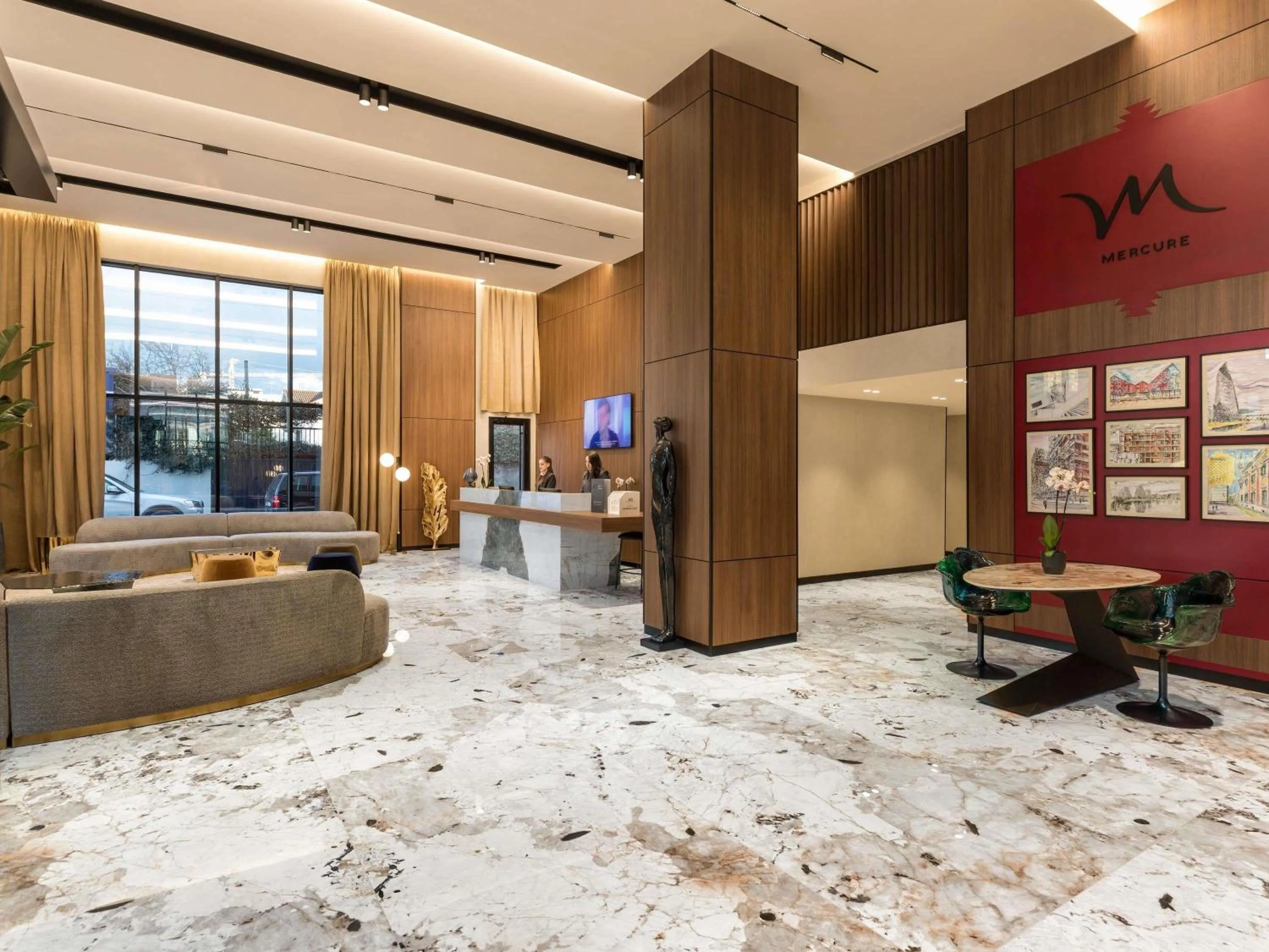 Property building in Mercure Tirana