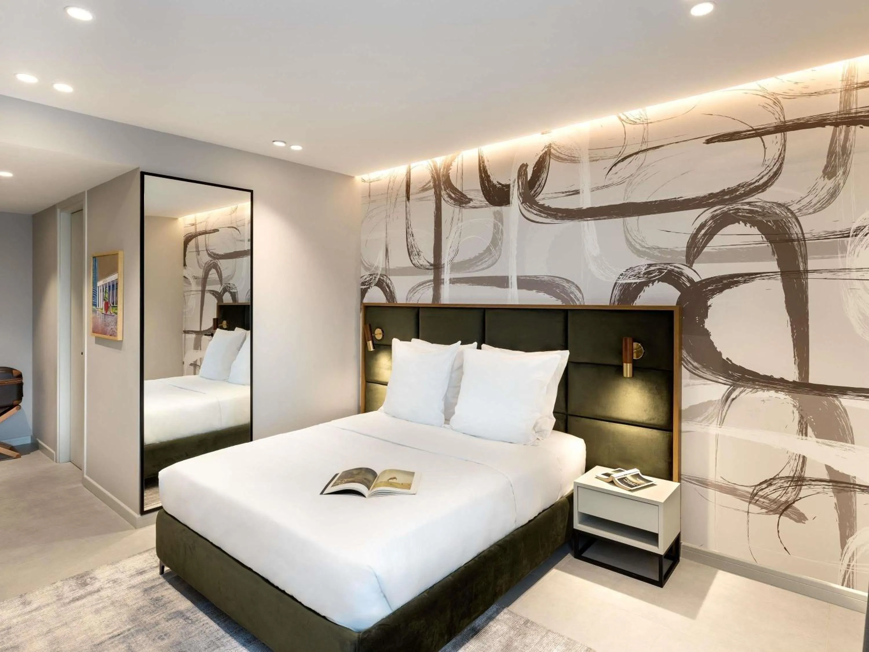 Bedroom, Bed in Mercure Tirana