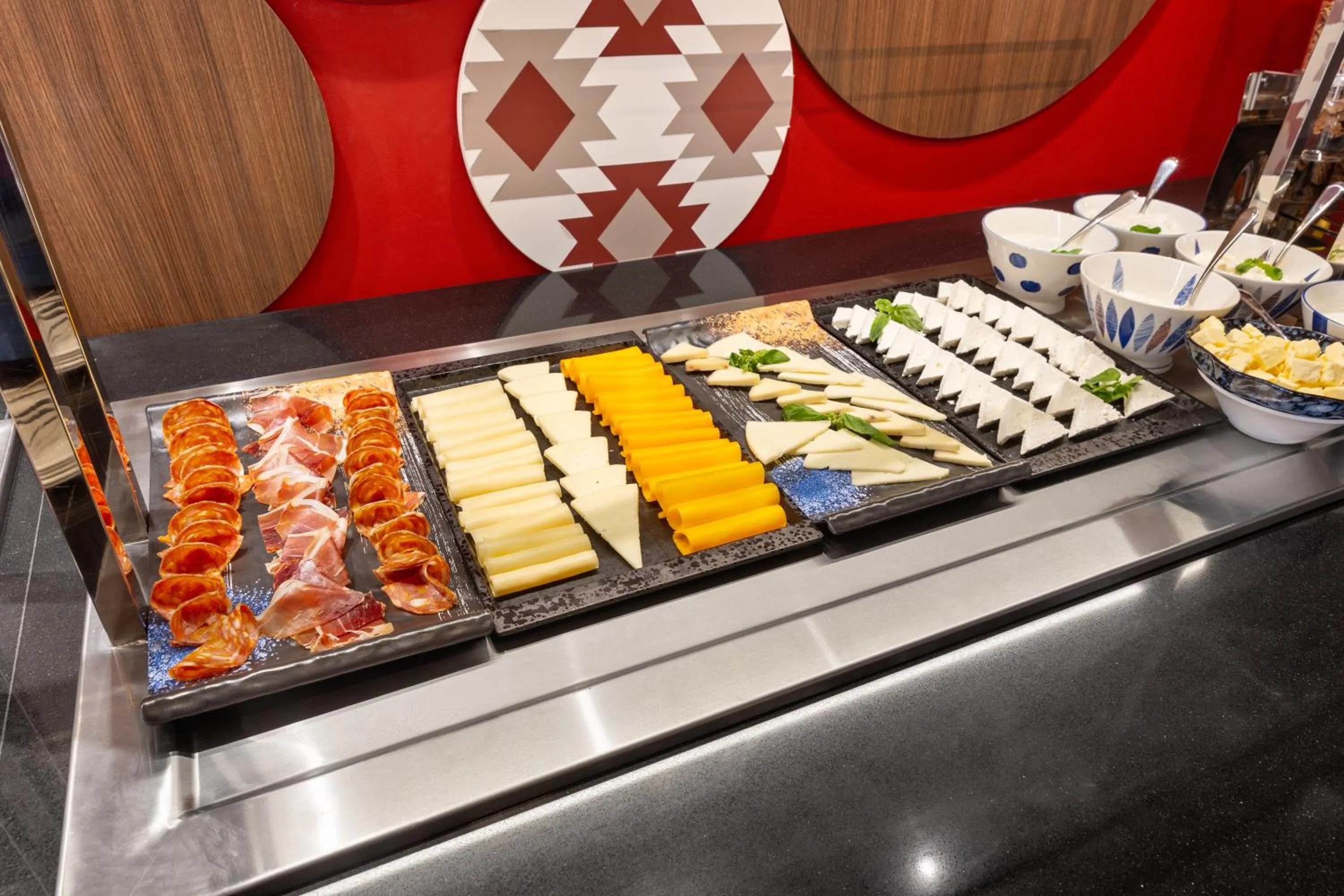 Food and drinks in Mercure Tirana