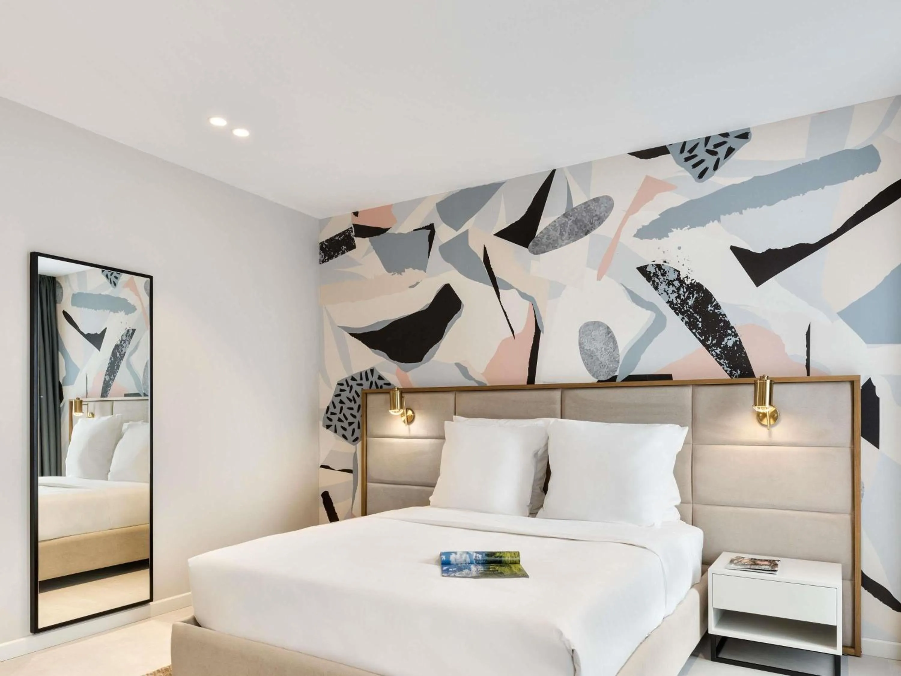 Bedroom, Bed in Mercure Tirana