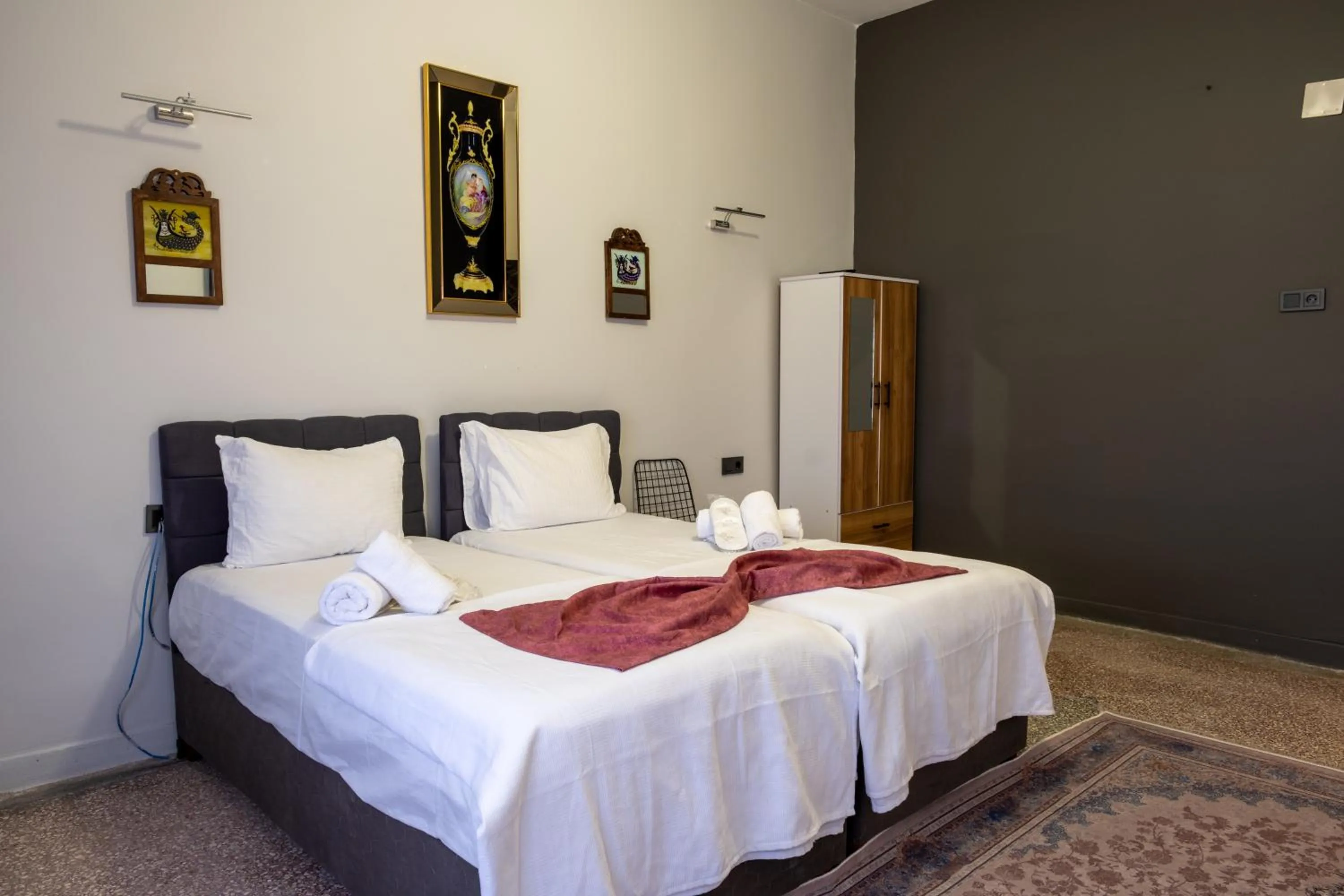 Photo of the whole room, Bed in ELYANS KONAĞI