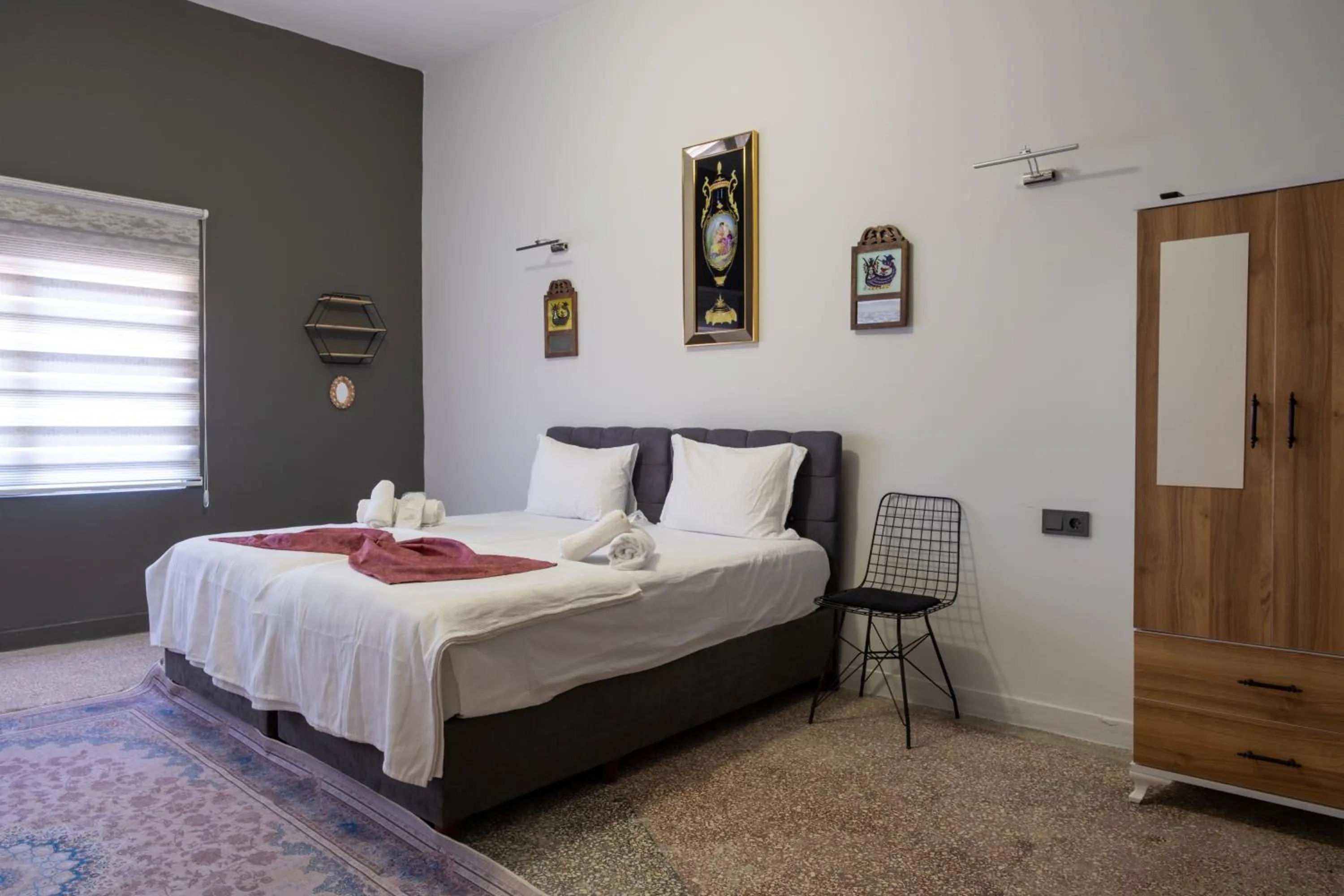 Photo of the whole room, Bed in ELYANS KONAĞI