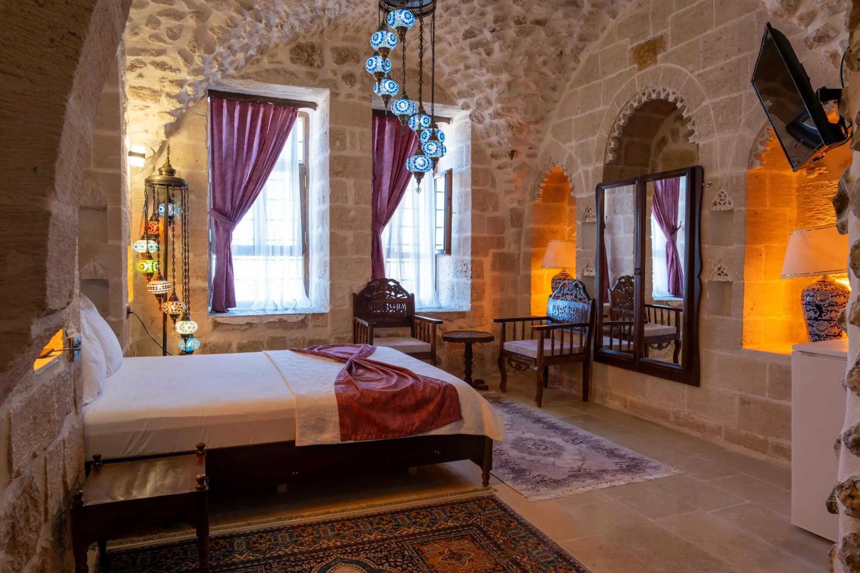 Photo of the whole room, Bed in ELYANS KONAĞI