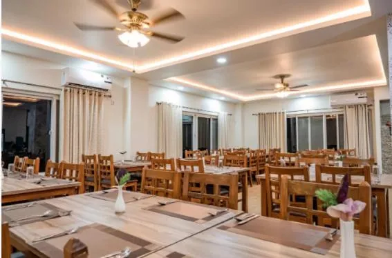 Restaurant/places to eat in Lumbini Five Elements Hotel