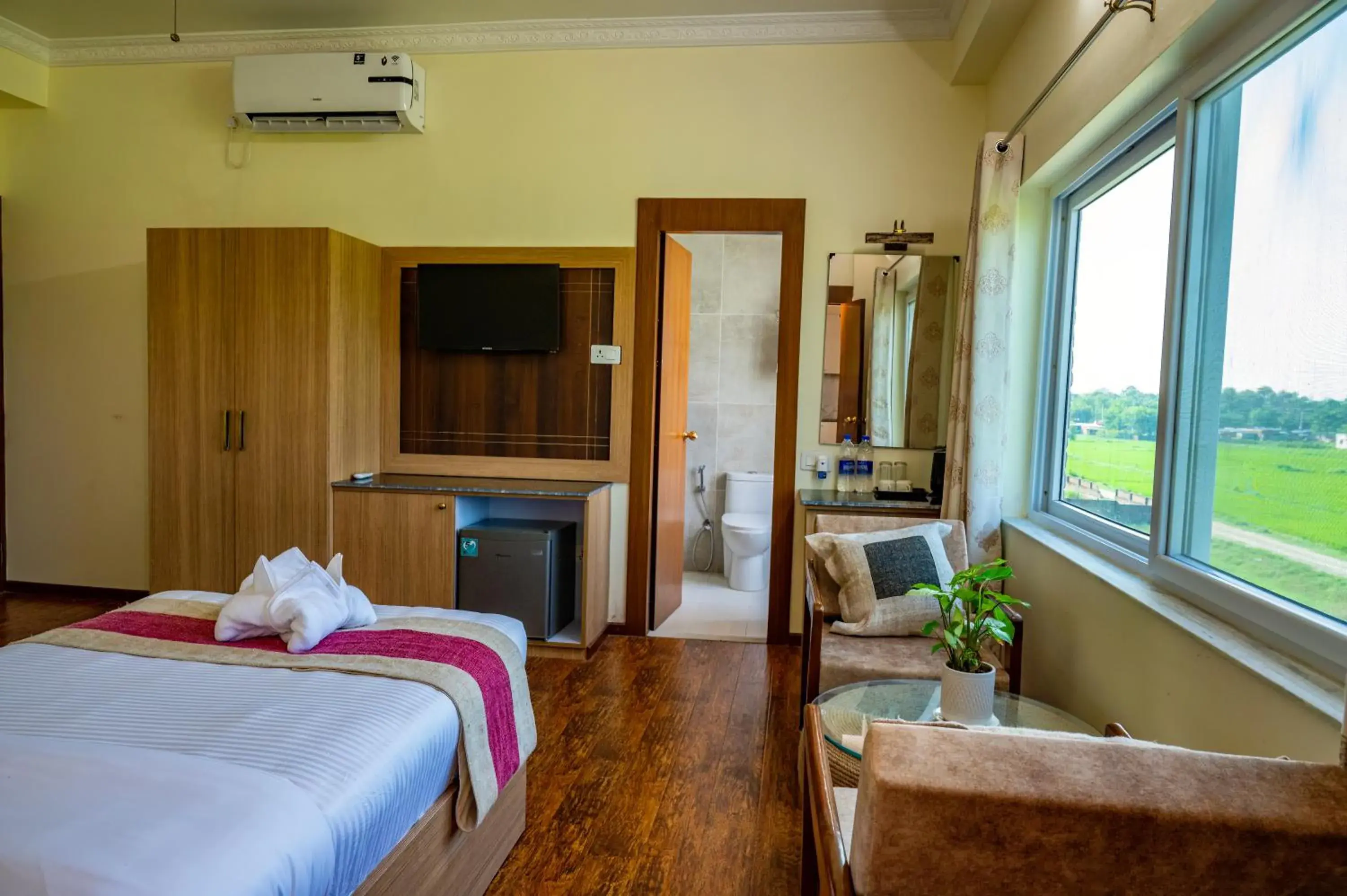 On-site shops, Bed in Lumbini Five Elements Hotel On-site shops, Bed in Lumbini Five Elements Hotel