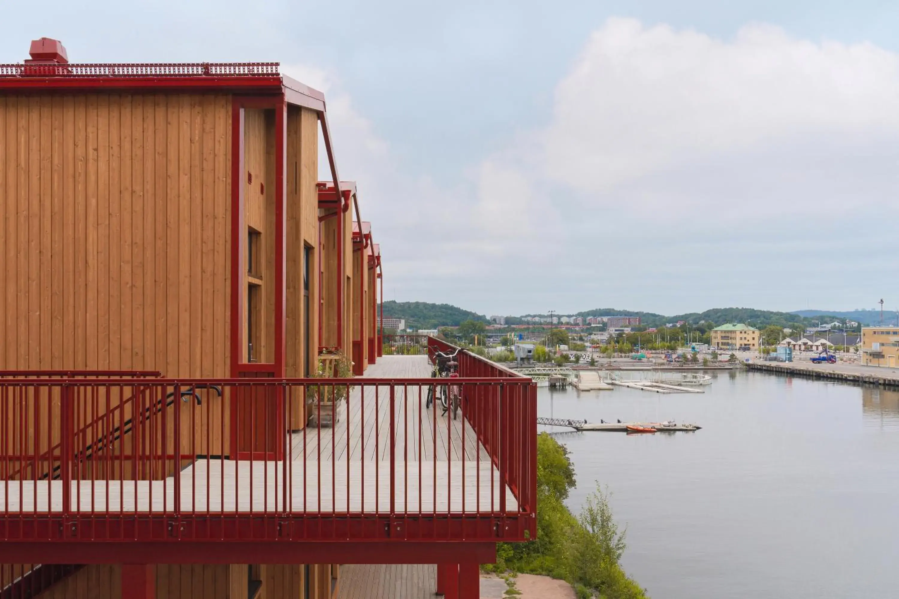 Property building in Waterfront Cabins Property building in Waterfront Cabins
