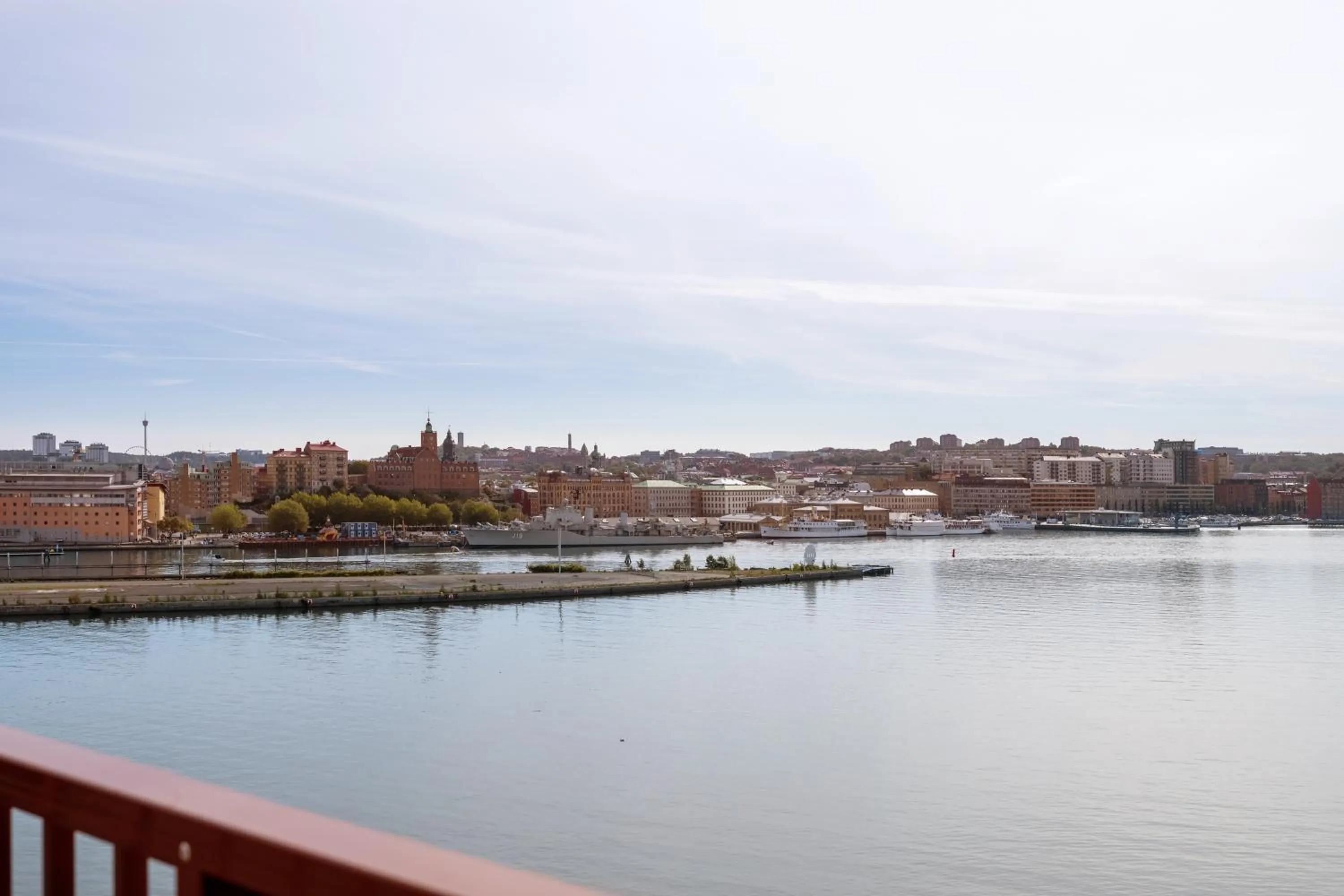City view in Waterfront Cabins