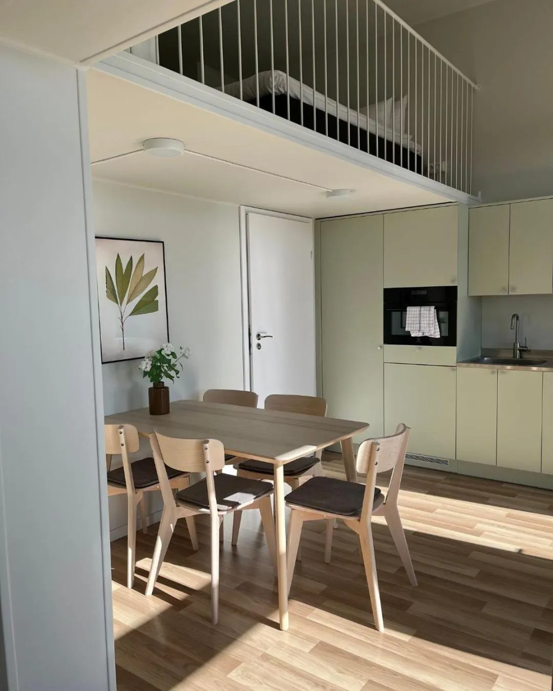 Kitchen or kitchenette in Waterfront Cabins