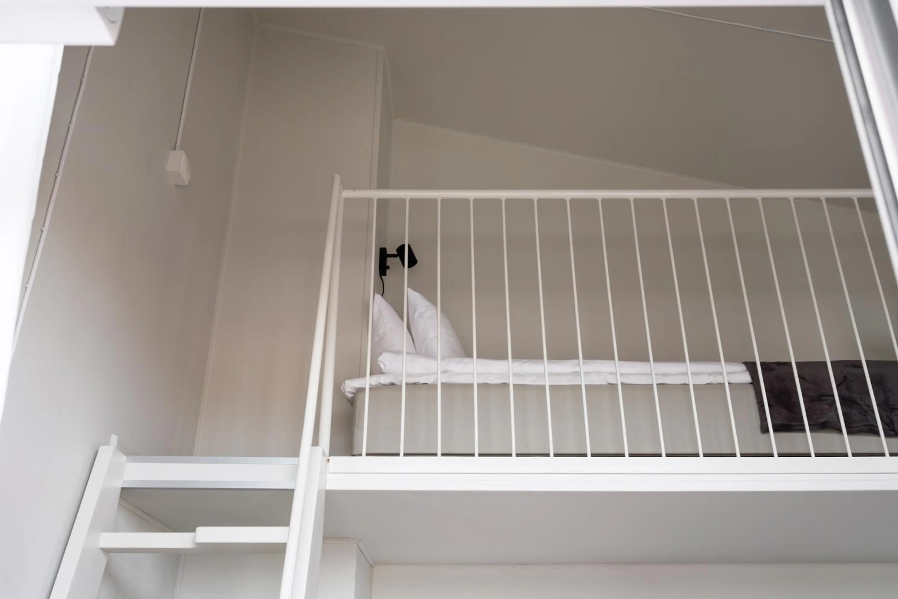 Photo of the whole room, Bed in Waterfront Cabins