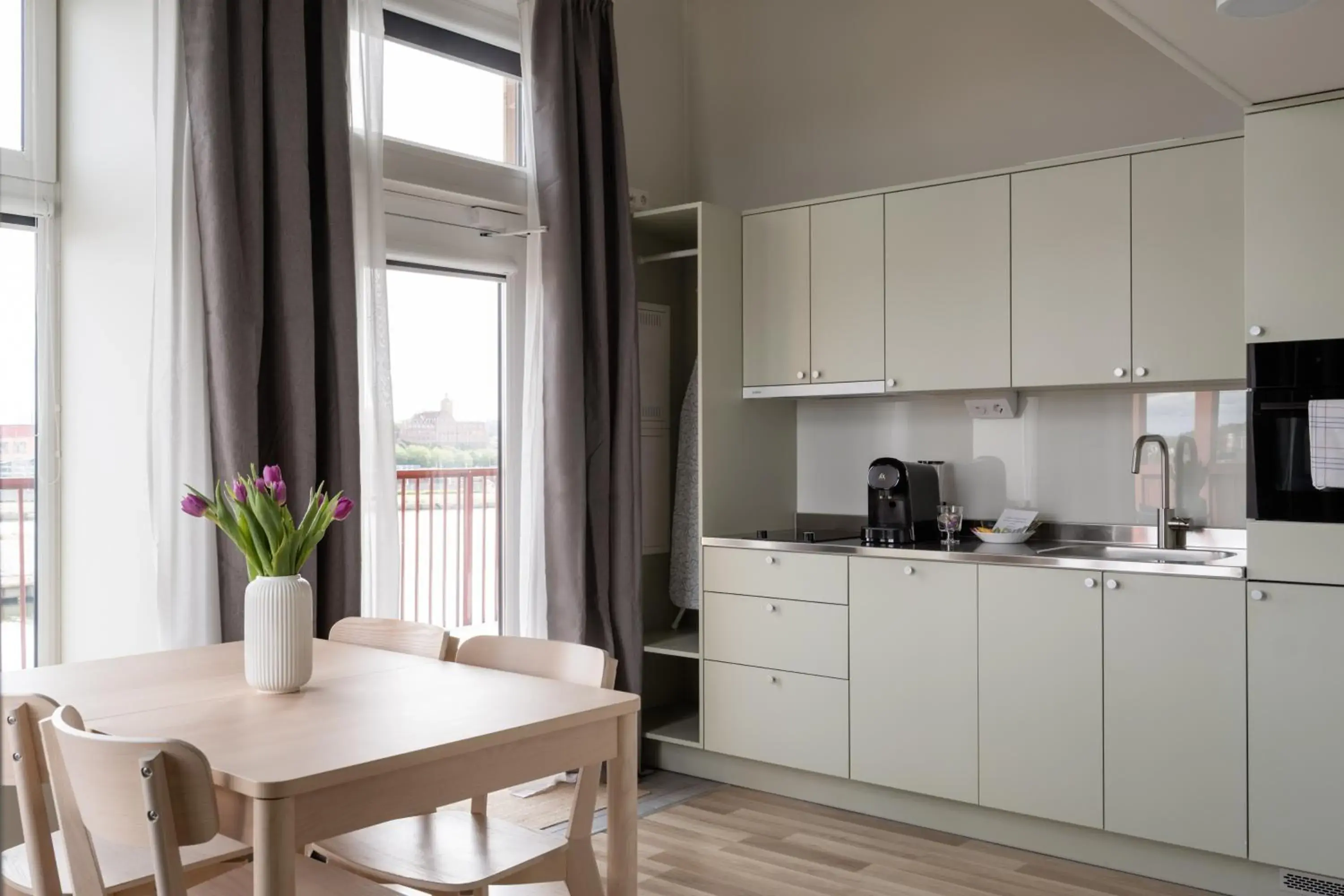 Rooftop in Waterfront Cabins Rooftop in Waterfront Cabins