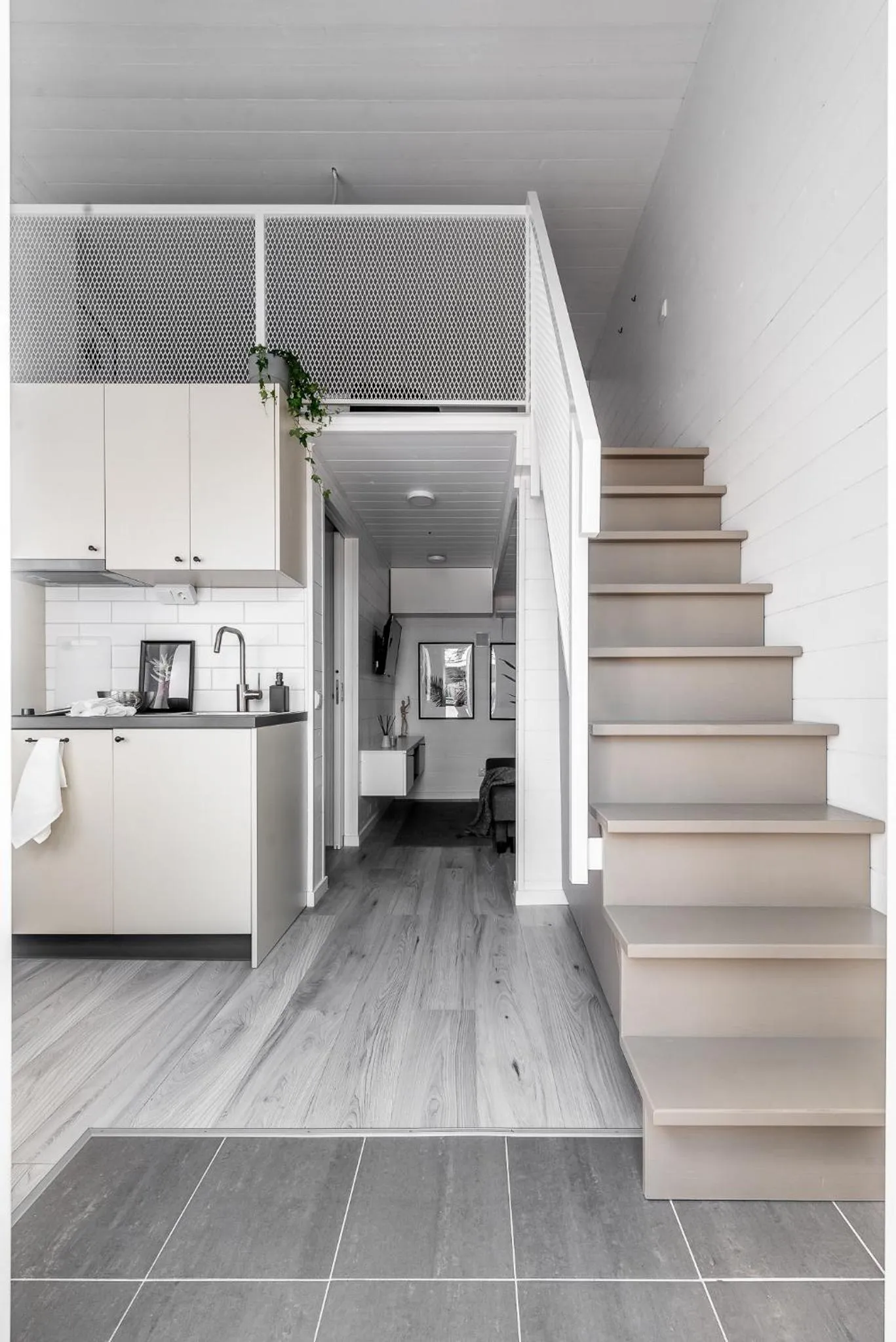 Kitchen or kitchenette in Waterfront Cabins