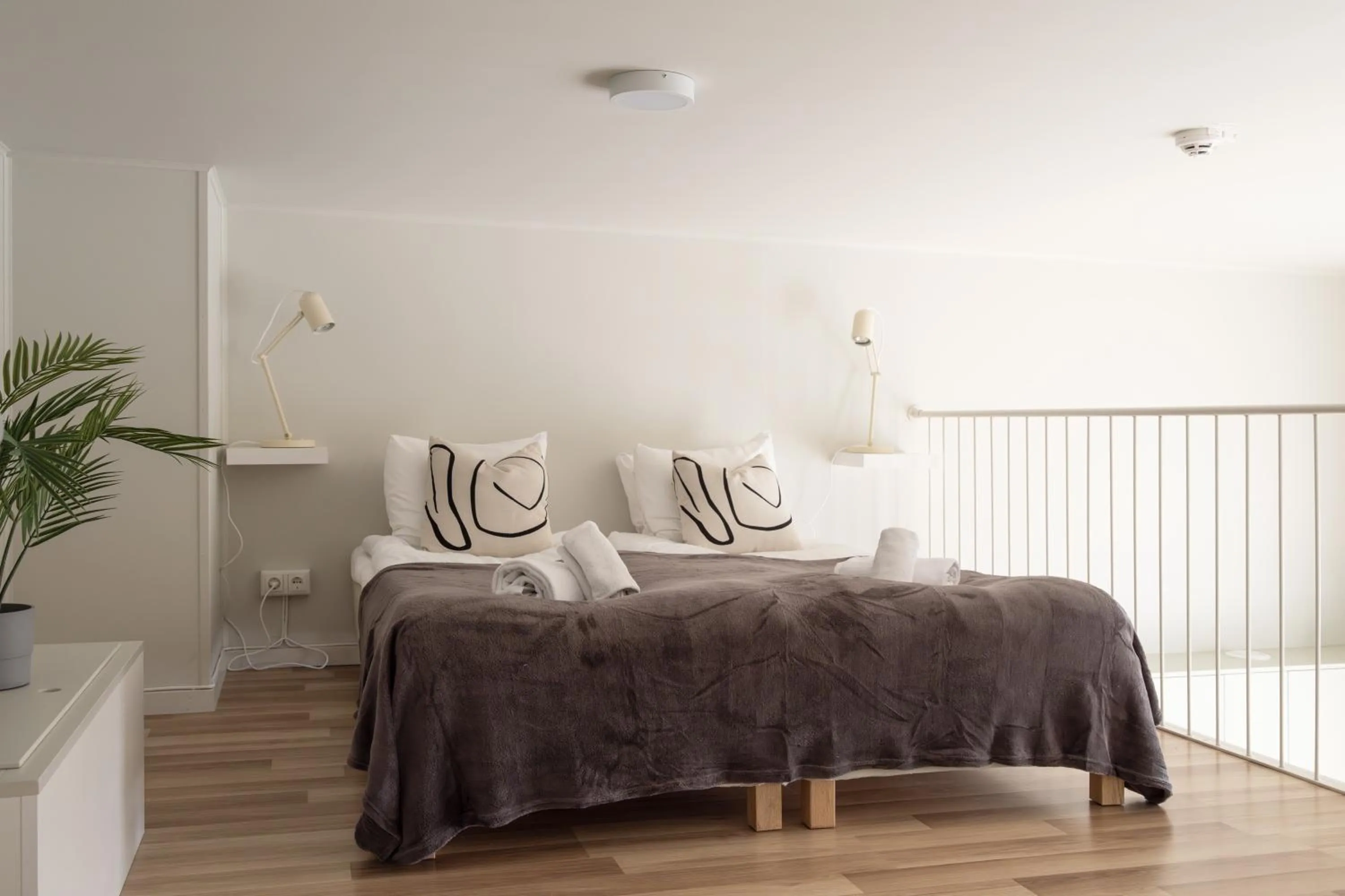 Bedroom, Bed in Waterfront Cabins