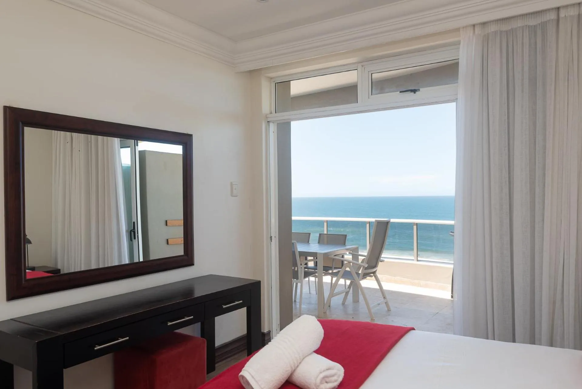 Bedroom, Bed in Ballito Manor View 601
