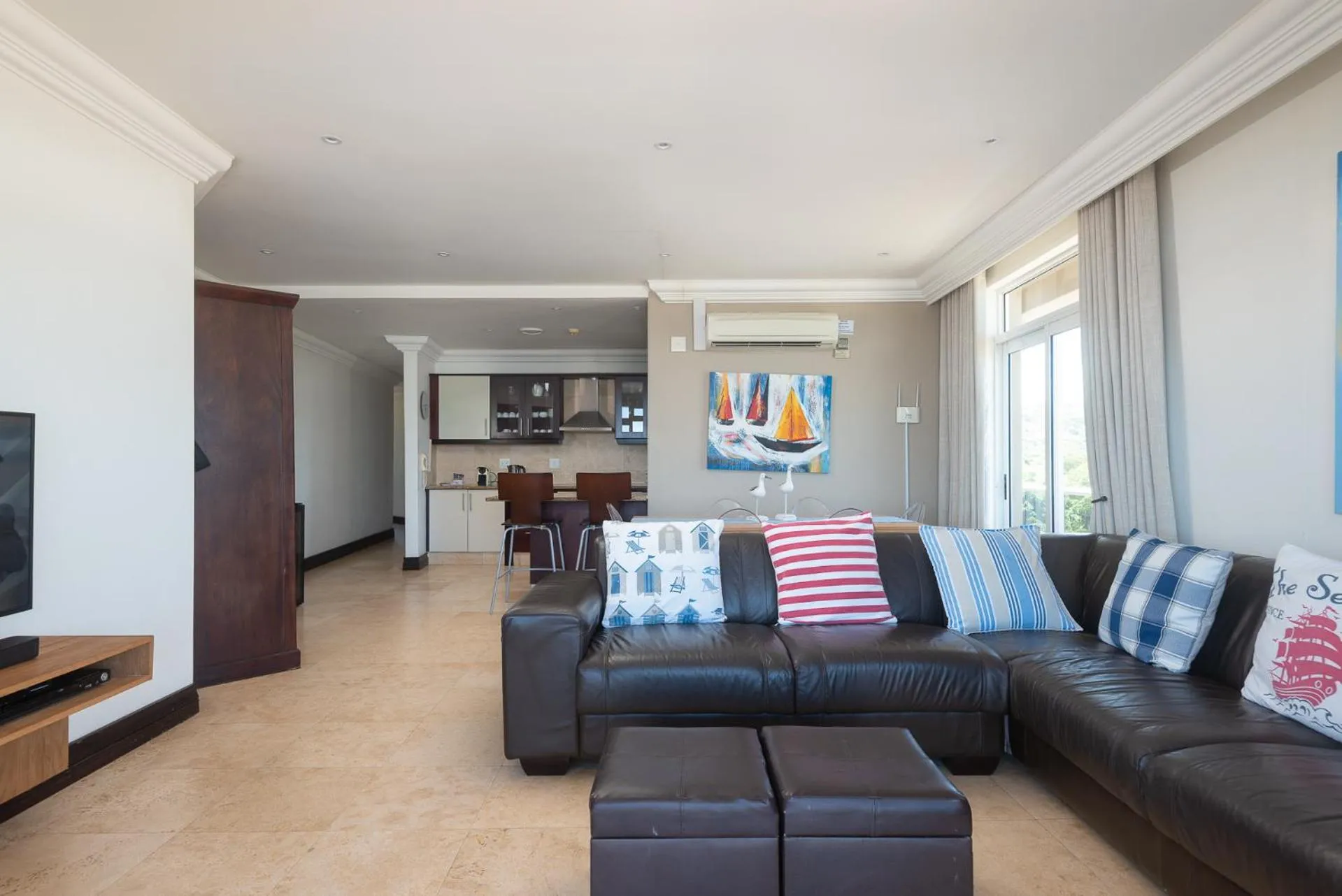 Living room in Ballito Manor View 601