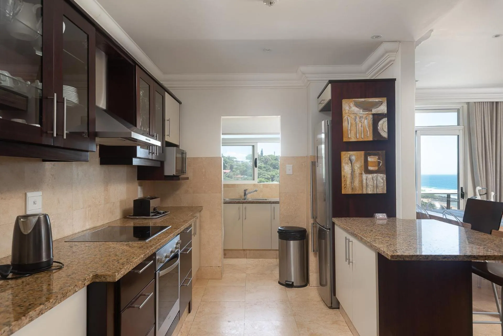 Kitchen or kitchenette in Ballito Manor View 601