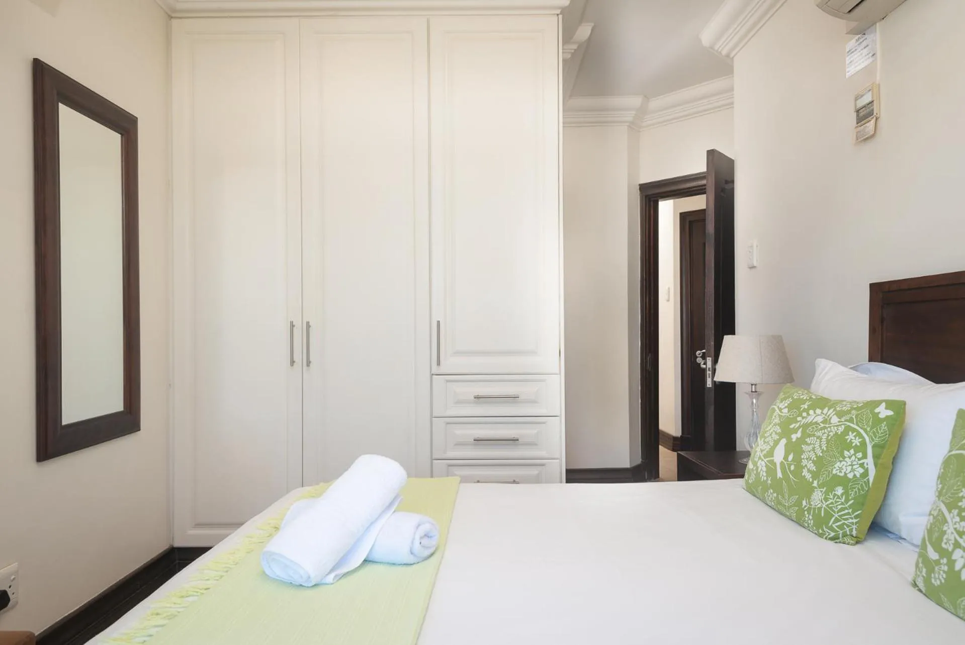 Bed in Ballito Manor View 601