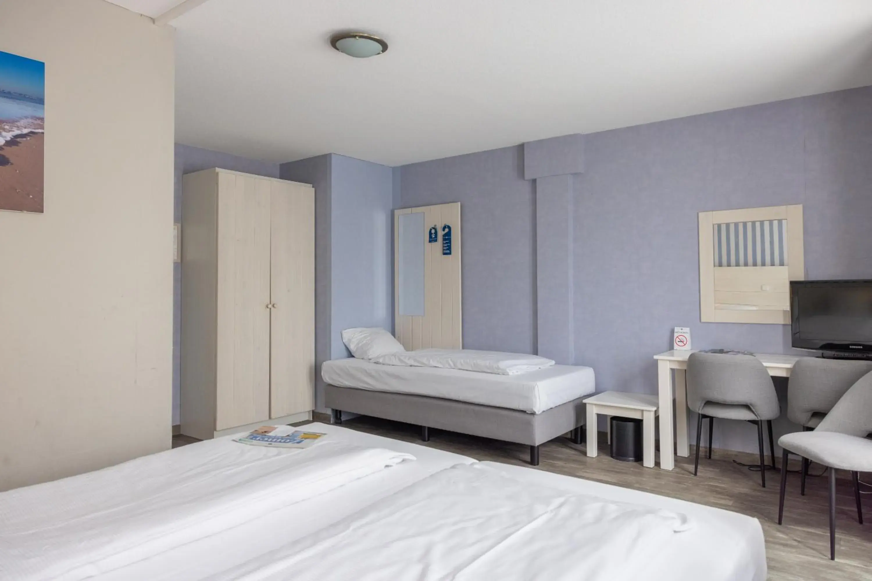 Bedroom, Bed in Fletcher Hotel - Restaurant de Cooghen Bedroom, Bed in Fletcher Hotel - Restaurant de Cooghen