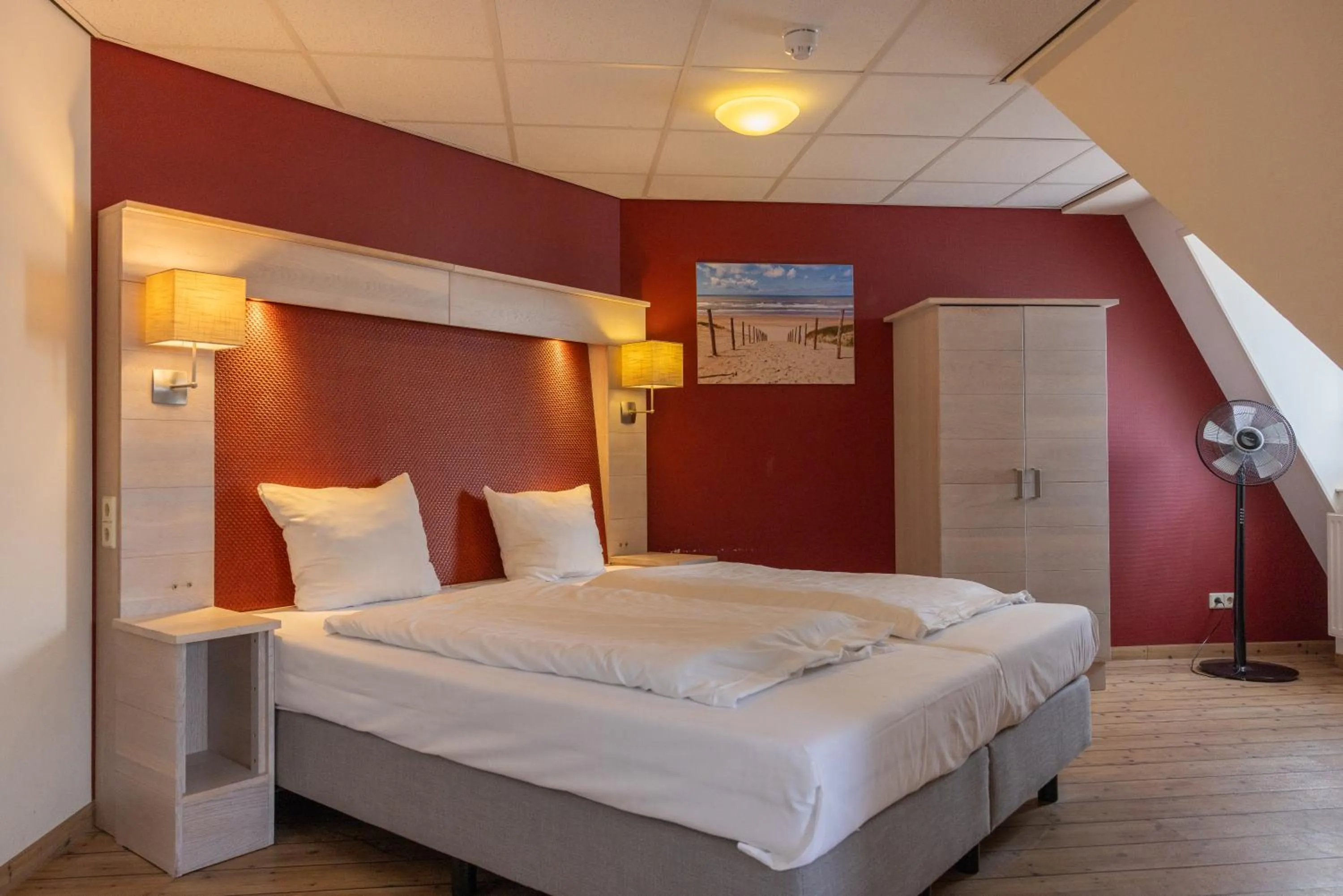 Bedroom, Bed in Fletcher Hotel - Restaurant de Cooghen