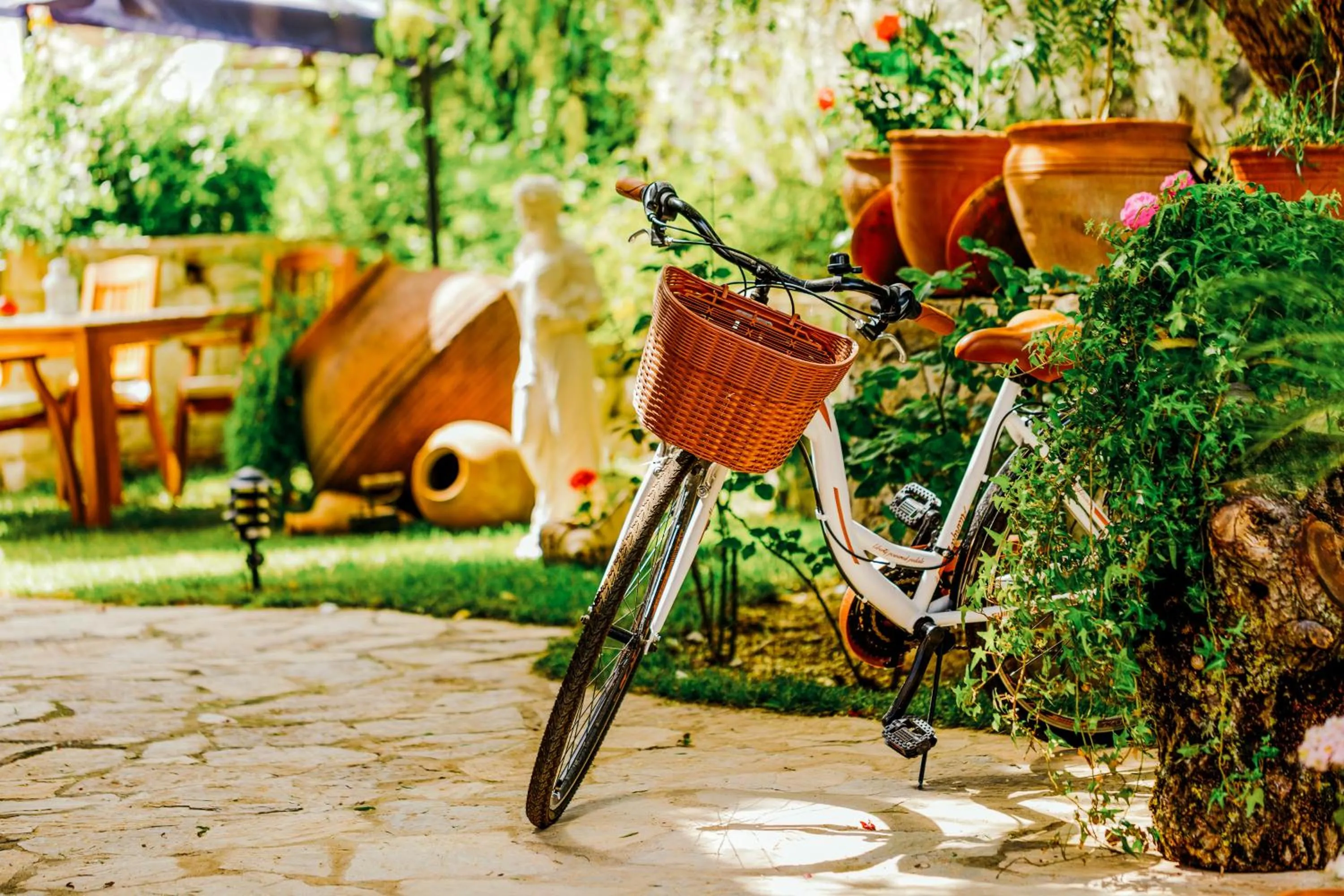 Garden in Cunda Esen Hotel