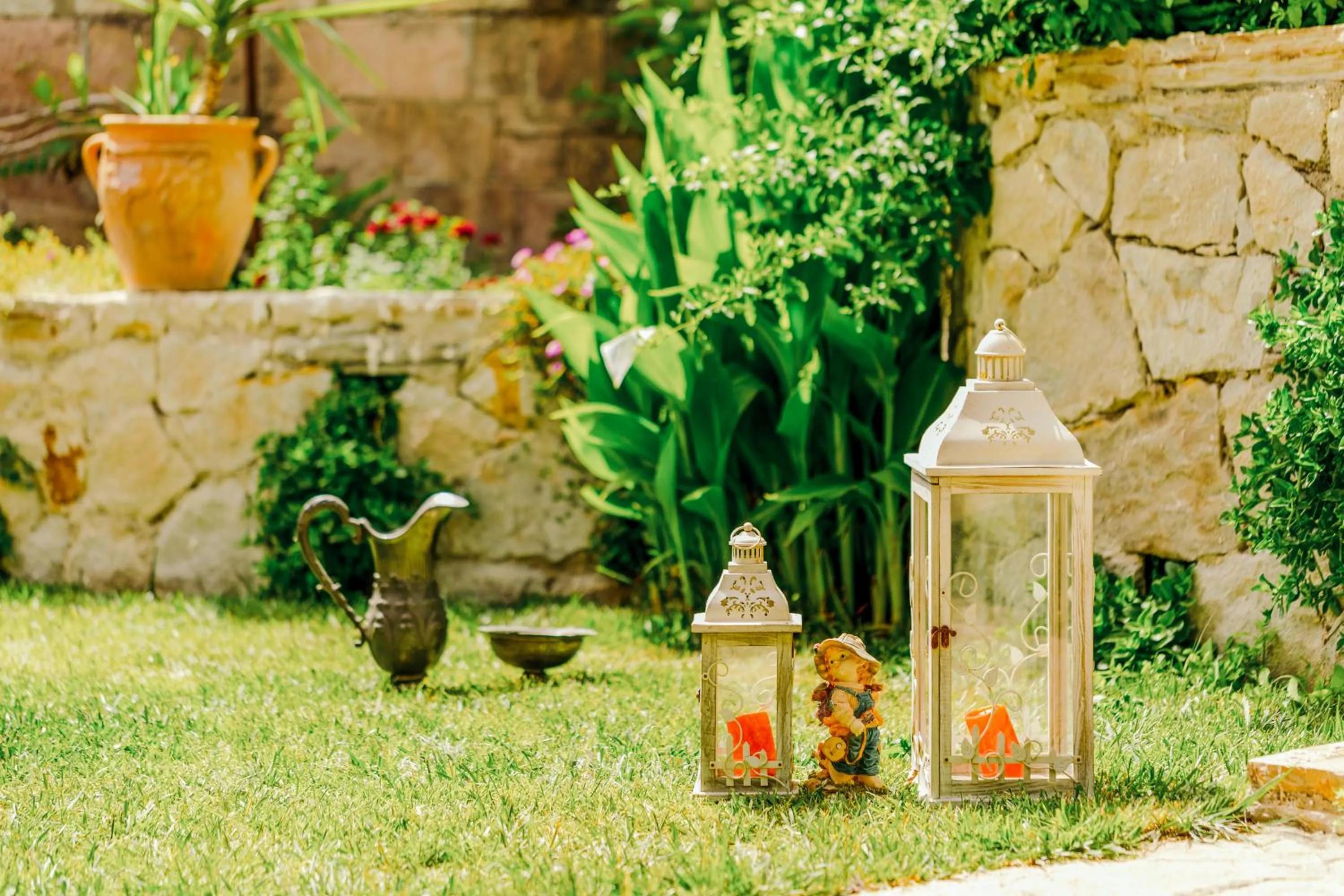 Garden in Cunda Esen Hotel