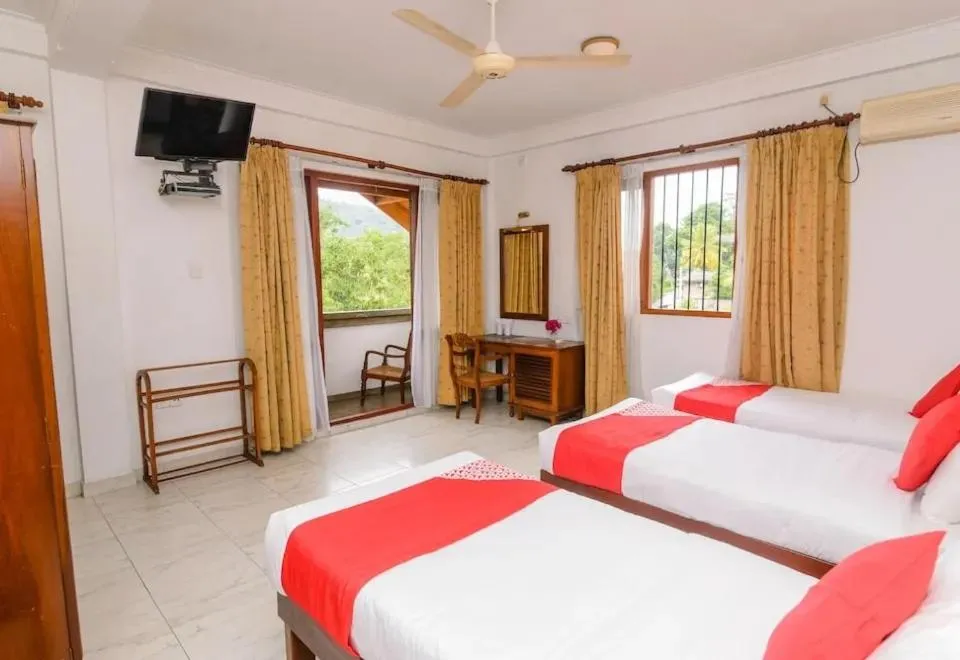 Bedroom, Bed in Grand Kandy Villa