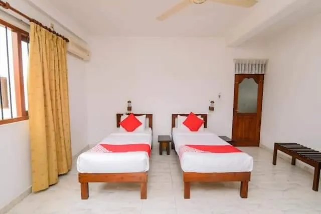 Bedroom, Bed in Grand Kandy Villa