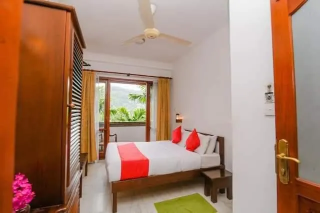 Bedroom, Bed in Grand Kandy Villa