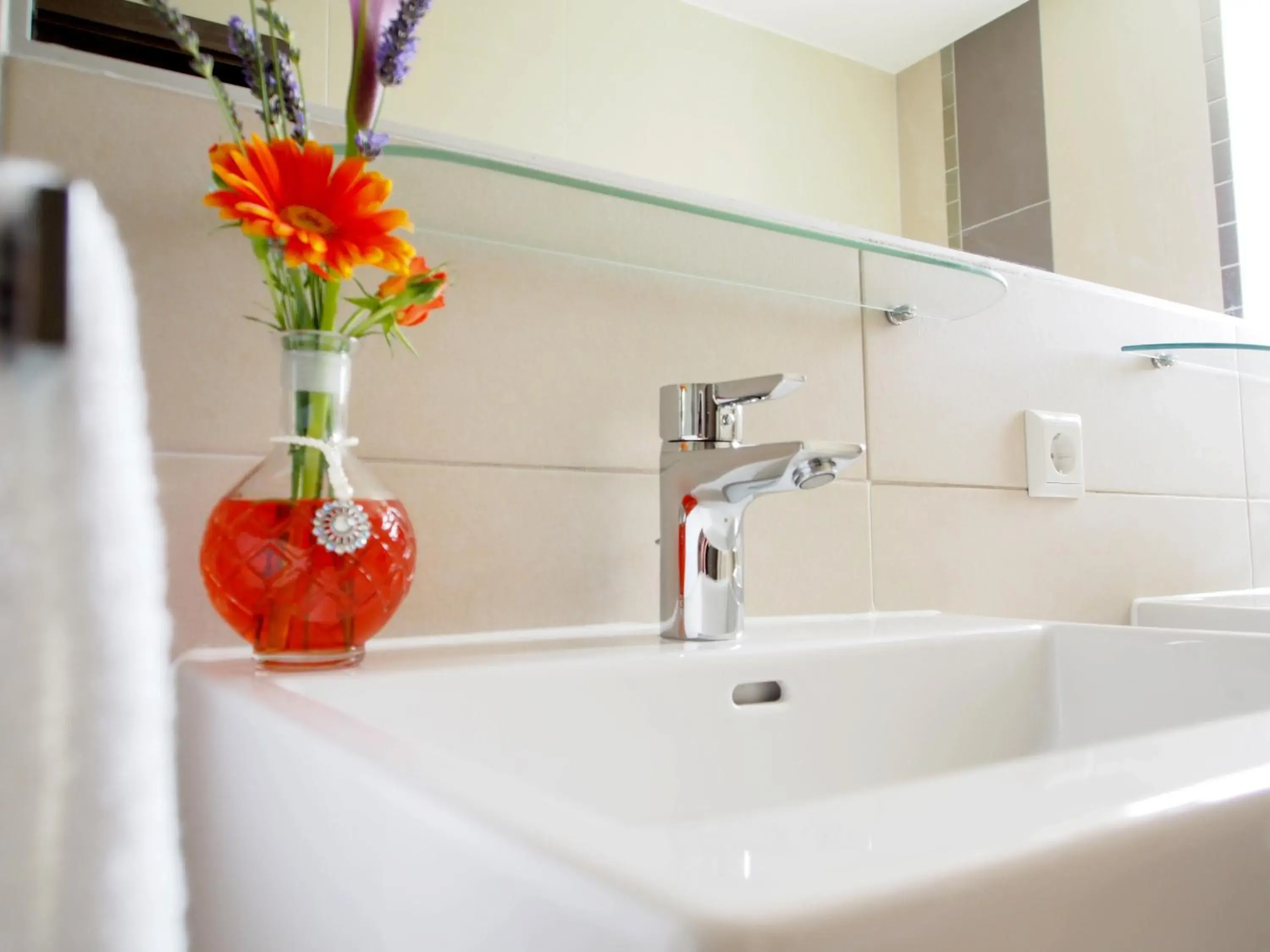 Single Room with Bathroom in Myhotel Single Room with Bathroom in Myhotel