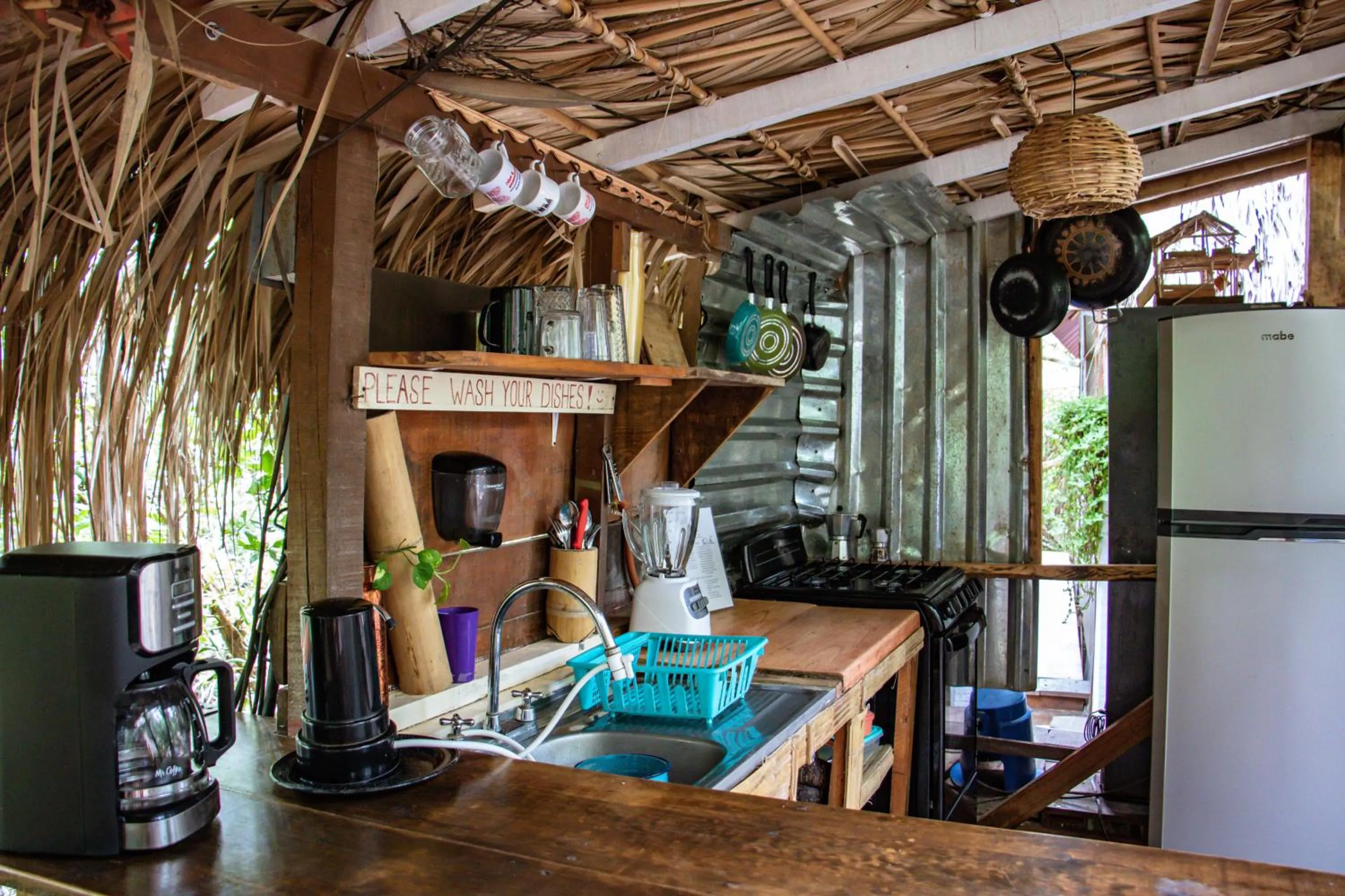 Communal kitchen in Posada Corazon Mazunte