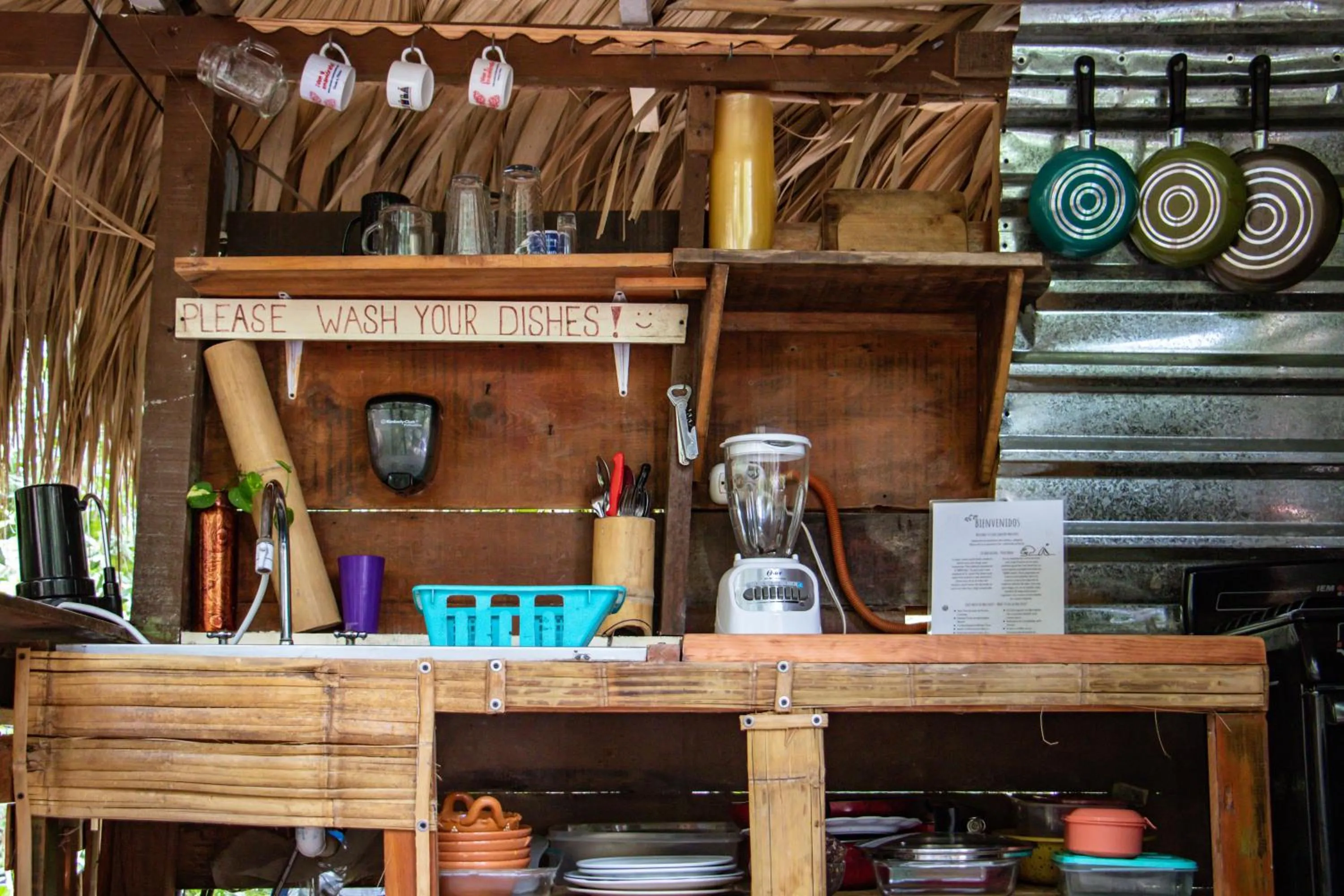 Communal kitchen in Posada Corazon Mazunte