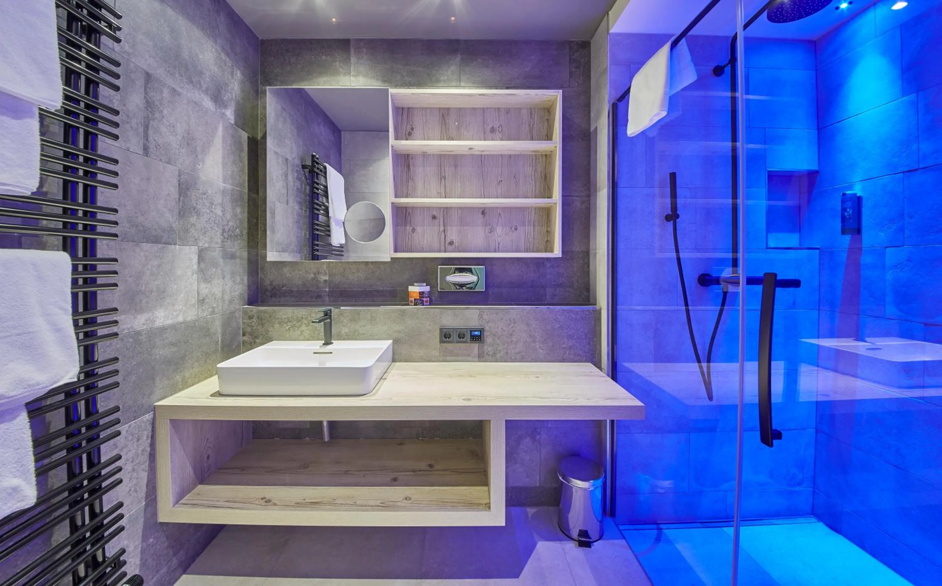 Bathroom in THOMSN Central Hotel & Appartements