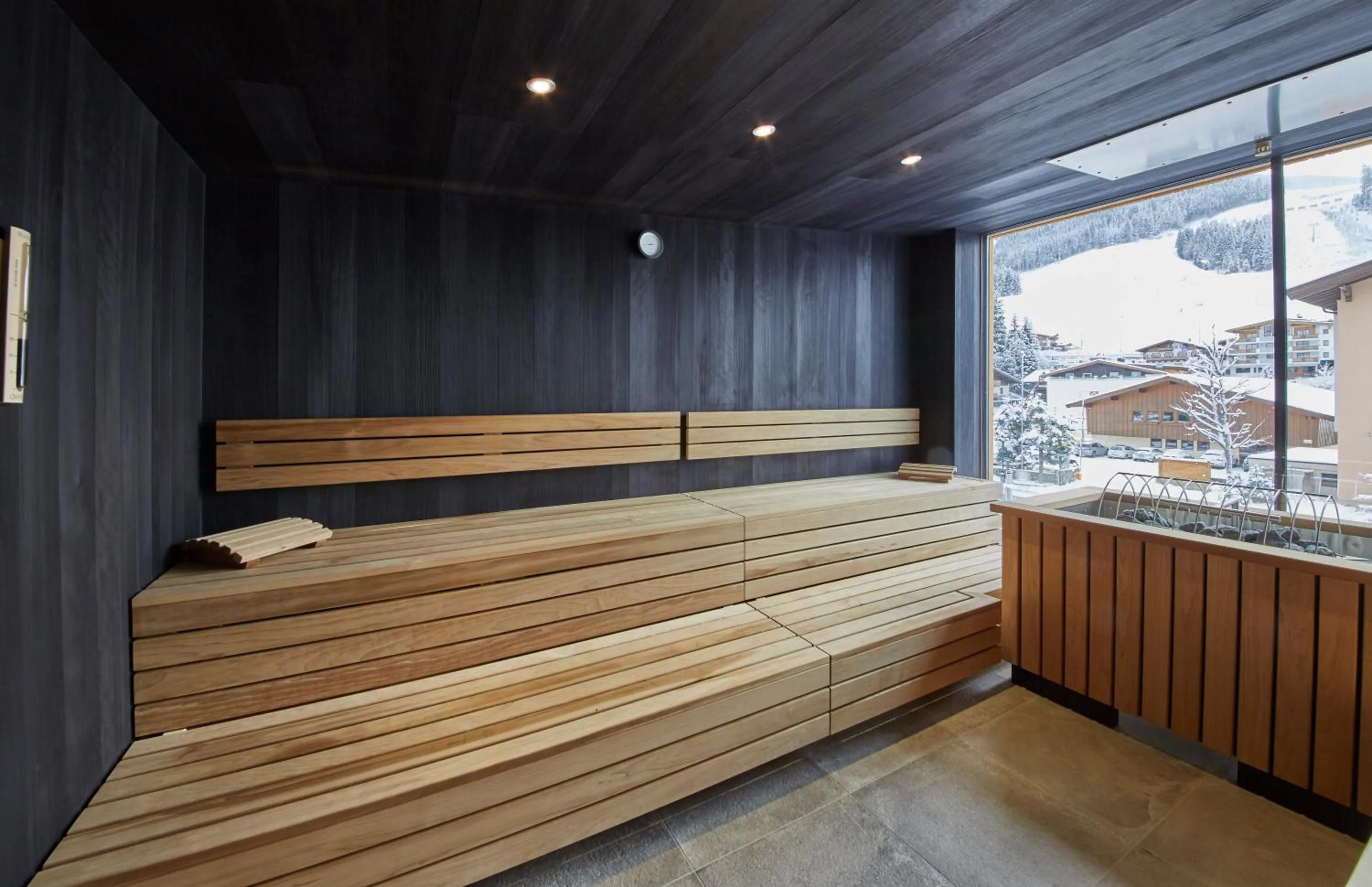 Sauna in THOMSN Central Hotel & Appartements