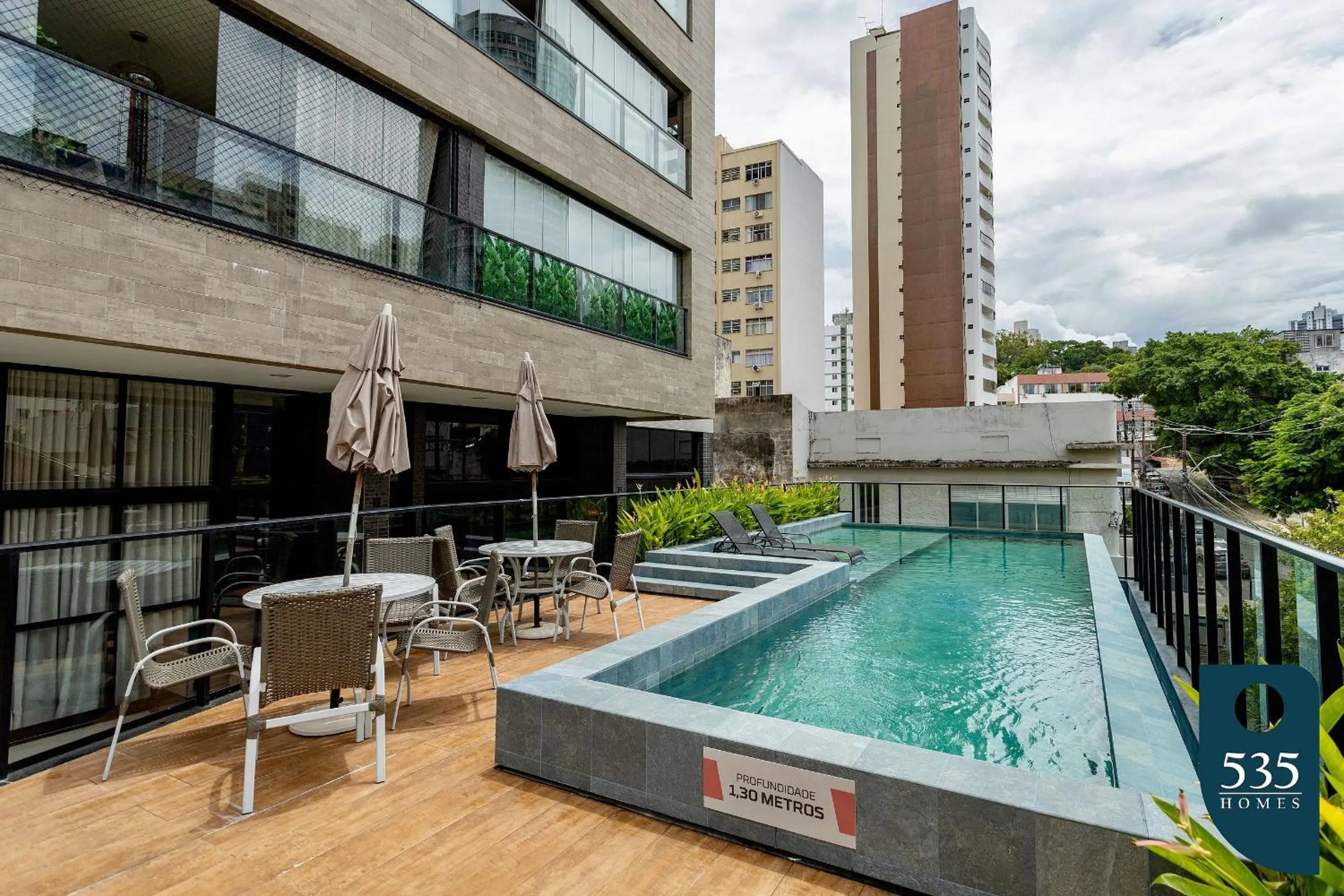 Swimming pool in Lindo e aconchegante com vista panorâmica na Barra