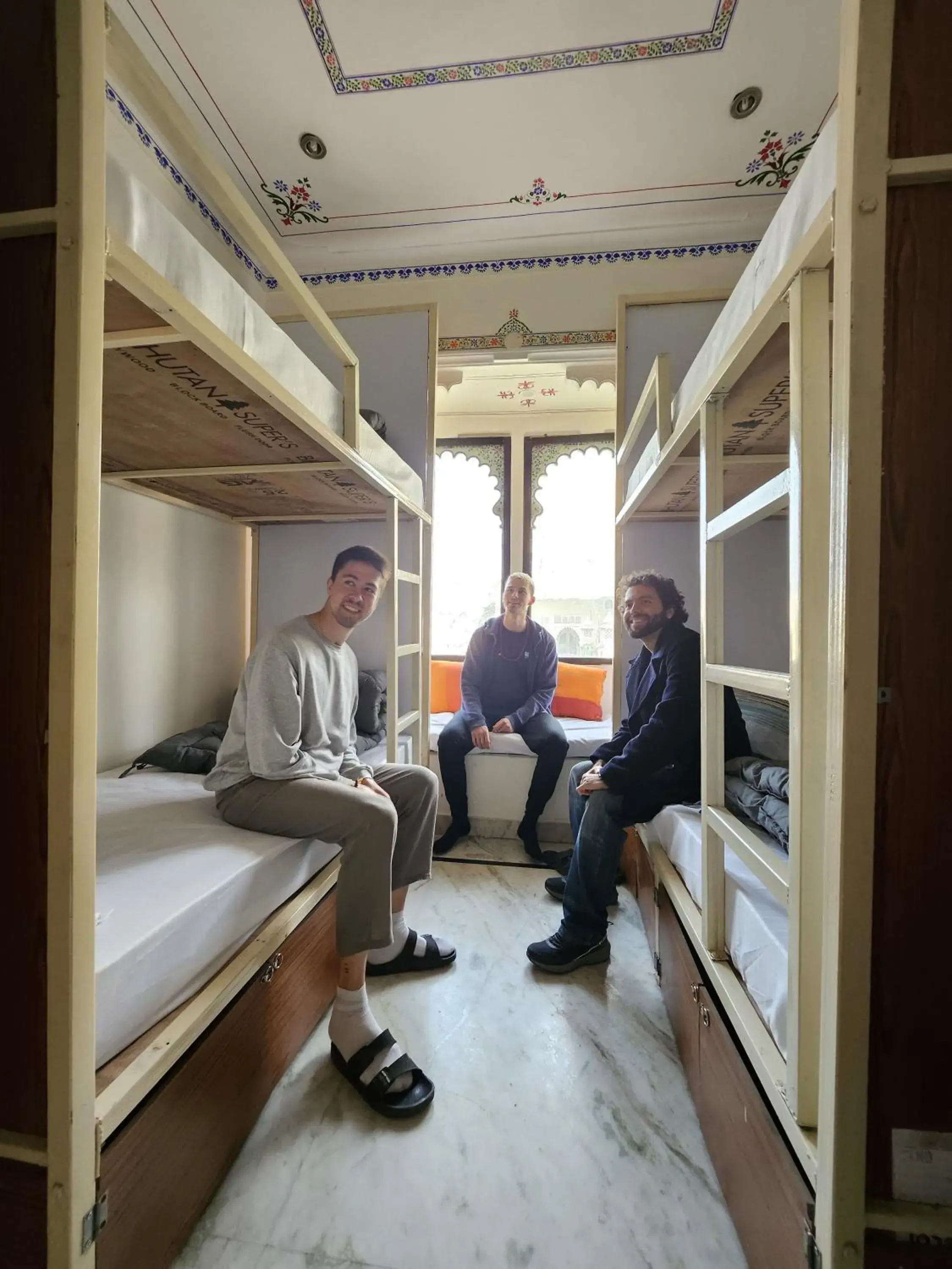 bunk bed, Bed in Madpackers Udaipur bunk bed, Bed in Madpackers Udaipur